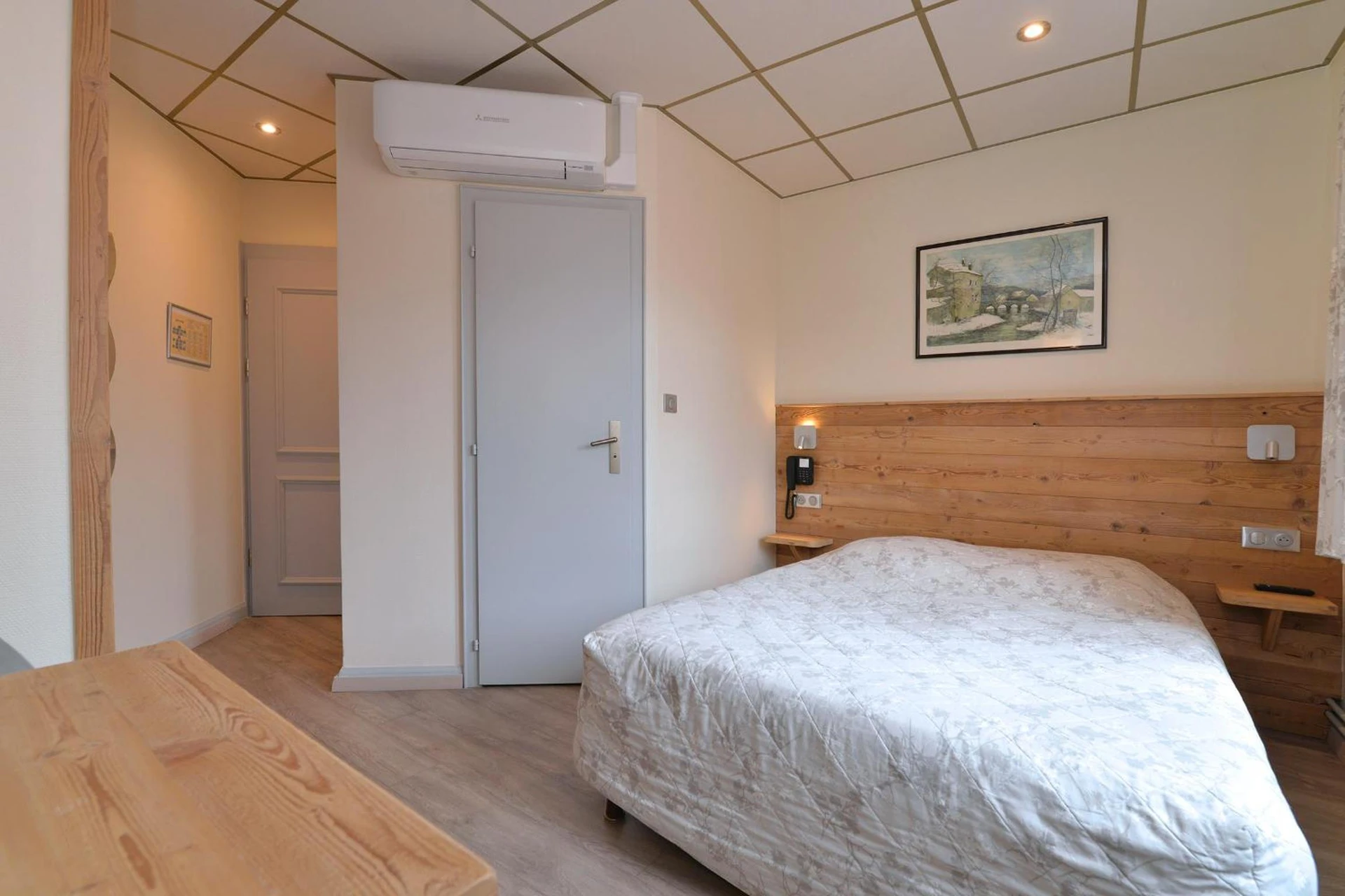 Magnifique chambre pour un séminaire d'entreprise à Hotel Restaurant Dontenville - Châtenois