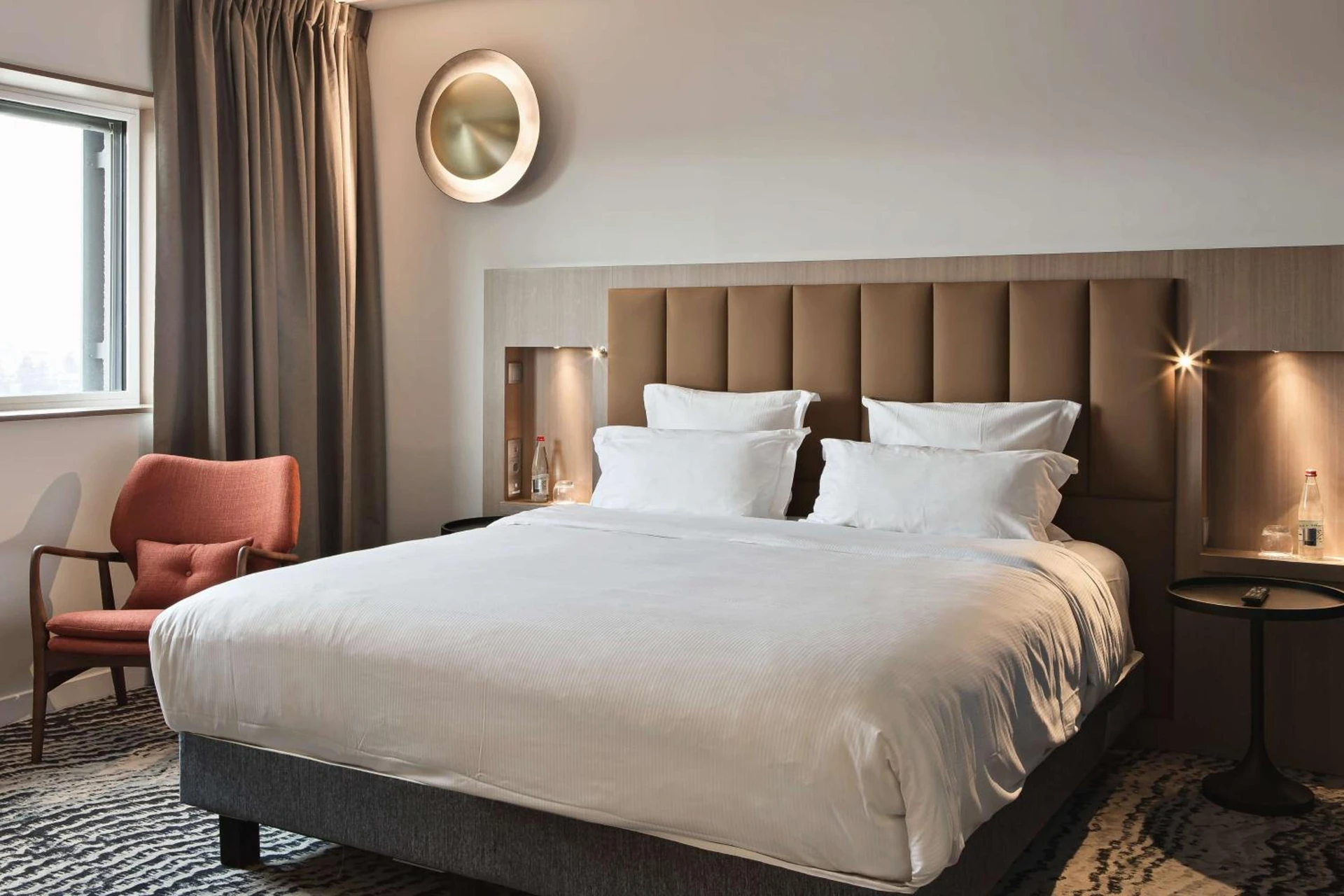 Chambre disponible pour un séminaire d'entreprise à DoubleTree by Hilton Lyon Eurexpo & Spa - Saint-Priest