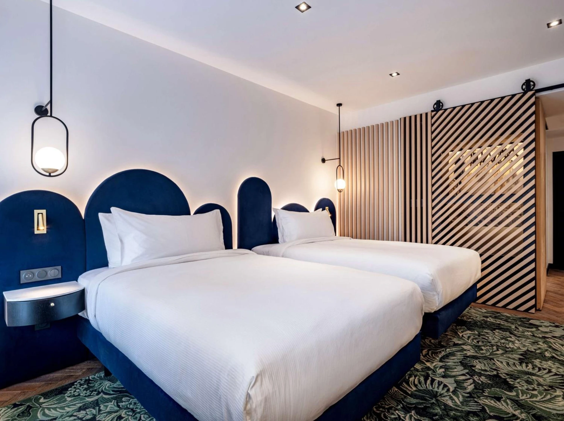Chambre disponible pour un séminaire d'entreprise à Doubletree By Hilton Nice Centre Iconic - Nice
