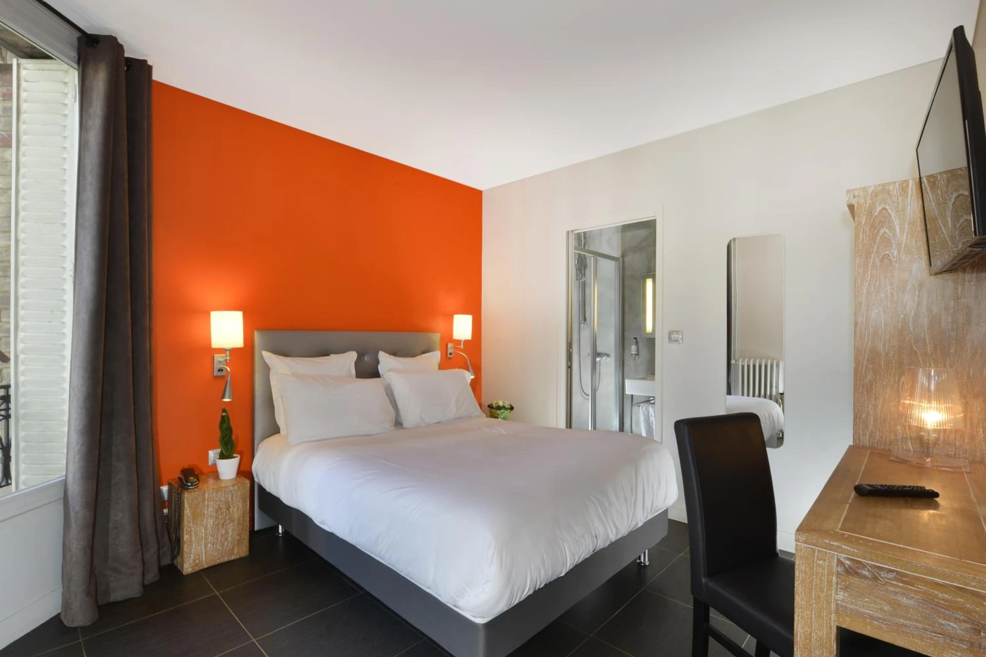 Chambre disponible pour un séminaire d'entreprise à Hotel Douglas - Puteaux