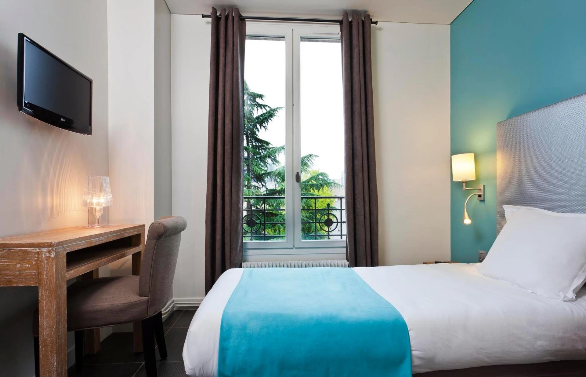 Chambre disponible pour un séminaire d'entreprise à Hotel Douglas - Puteaux