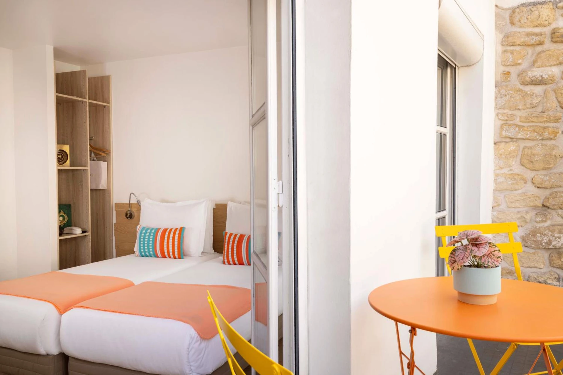 Chambre à Grand Hotel du Calvados - Opera - Organiser un séminaire d'entreprise à Paris
