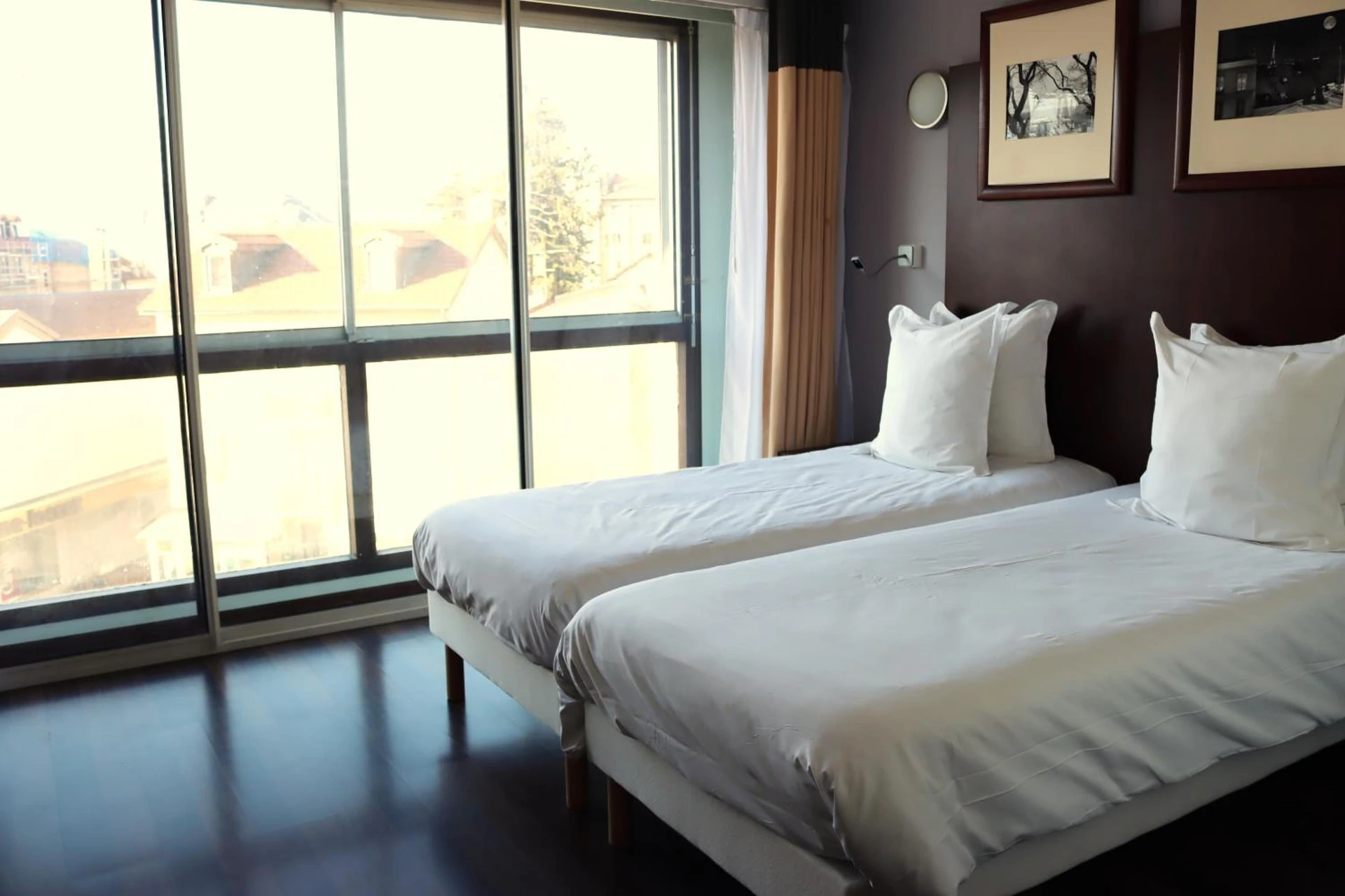 Chambre disponible pour un séminaire d'entreprise à Hôtel Du Centre Annemasse - Annemasse