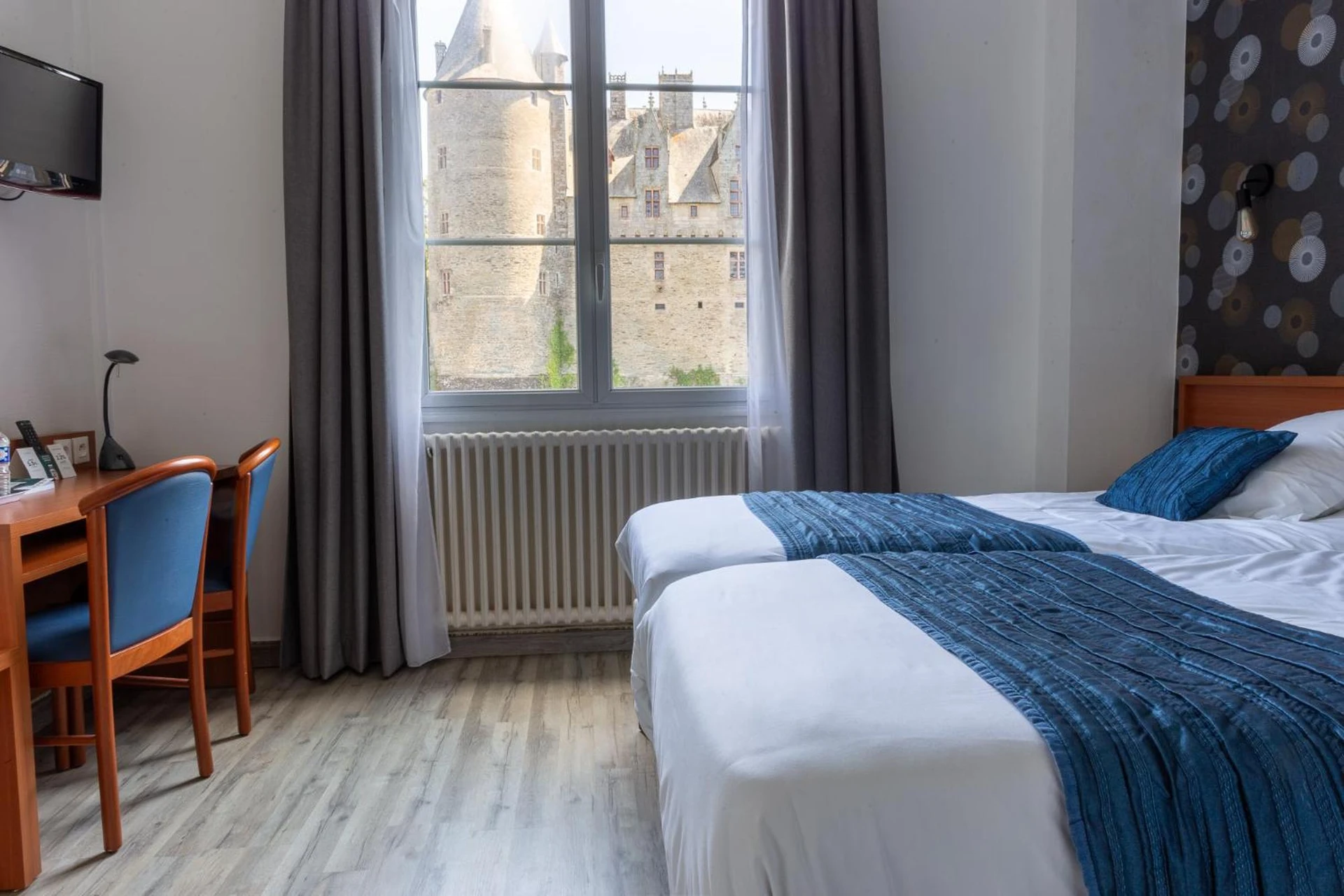 Chambre disponible pour un séminaire d'entreprise à Hôtel Restaurant Du Château - Josselin