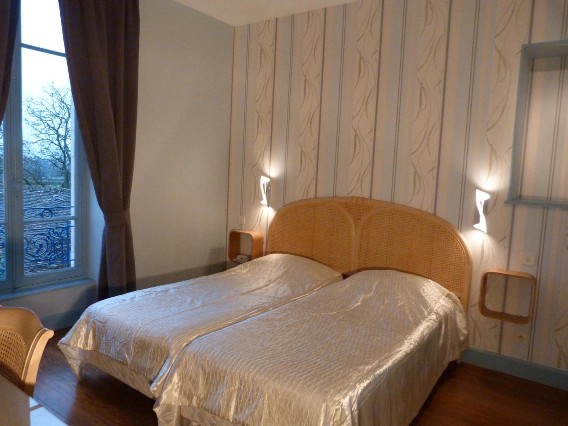 Magnifique chambre pour un séminaire d'entreprise à domaine du cheval blanc - Saint-Boil