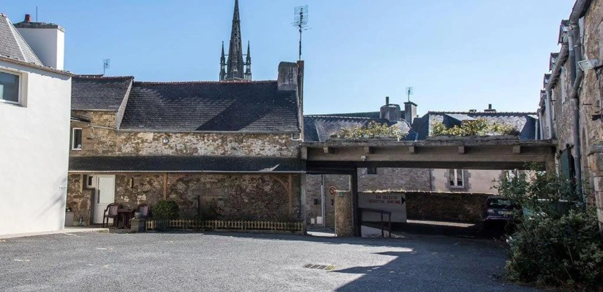 Organiser un séminaire d'entreprise : Hotel Du Cheval Blanc à saint-pol-de-leon