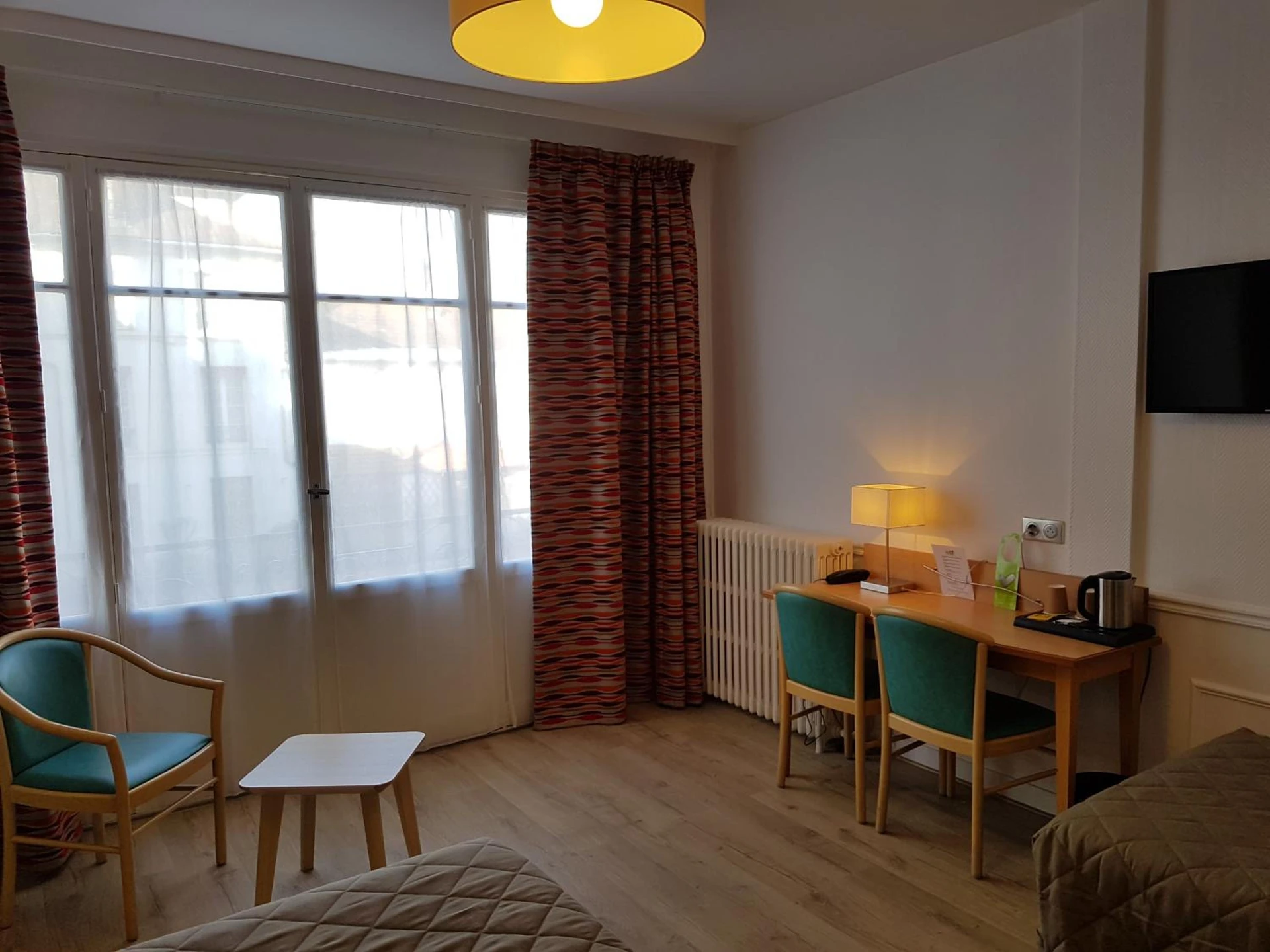 Organiser un séminaire d'entreprise : Hôtel du Cheval Rouge à versailles