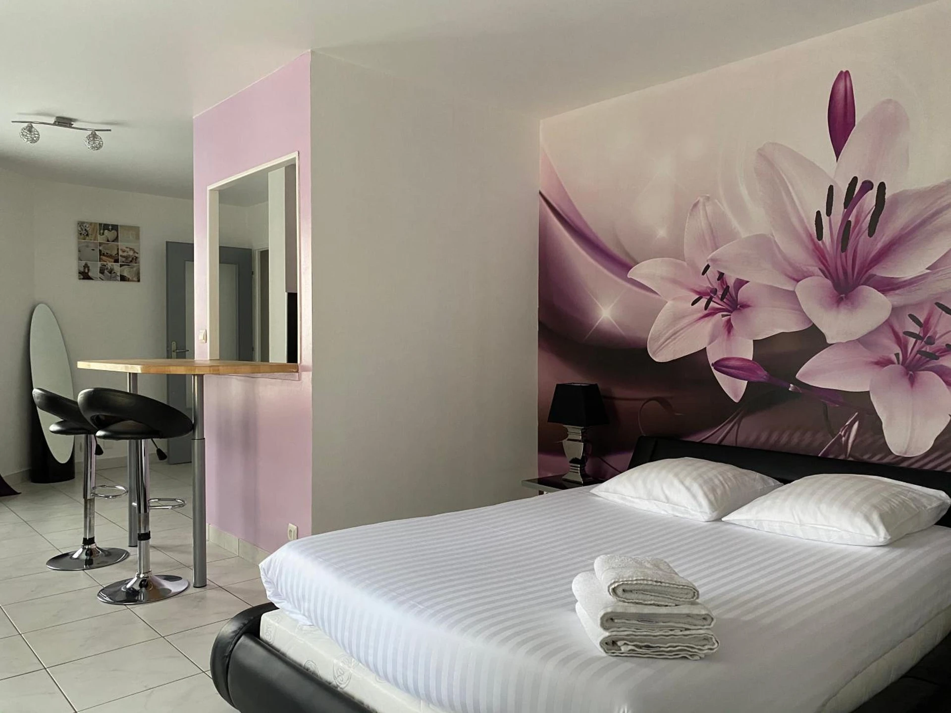 Magnifique chambre pour un séminaire d'entreprise à Logis Hôtel du Cirque Troyes centre historique - Paris