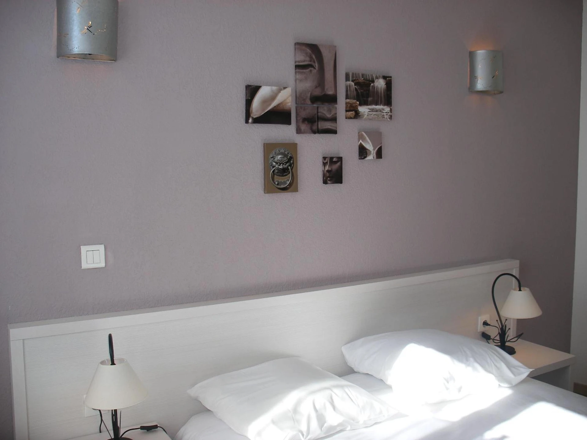 Chambre disponible pour un séminaire d'entreprise à Hôtel Restaurant du Commerce - Estang