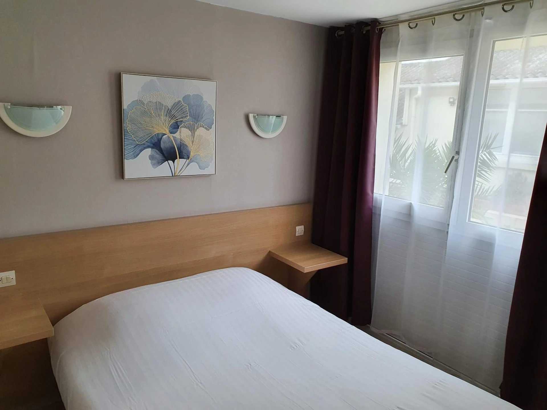 Chambre disponible pour un séminaire d'entreprise à Hôtel Du Commerce - Fécamp