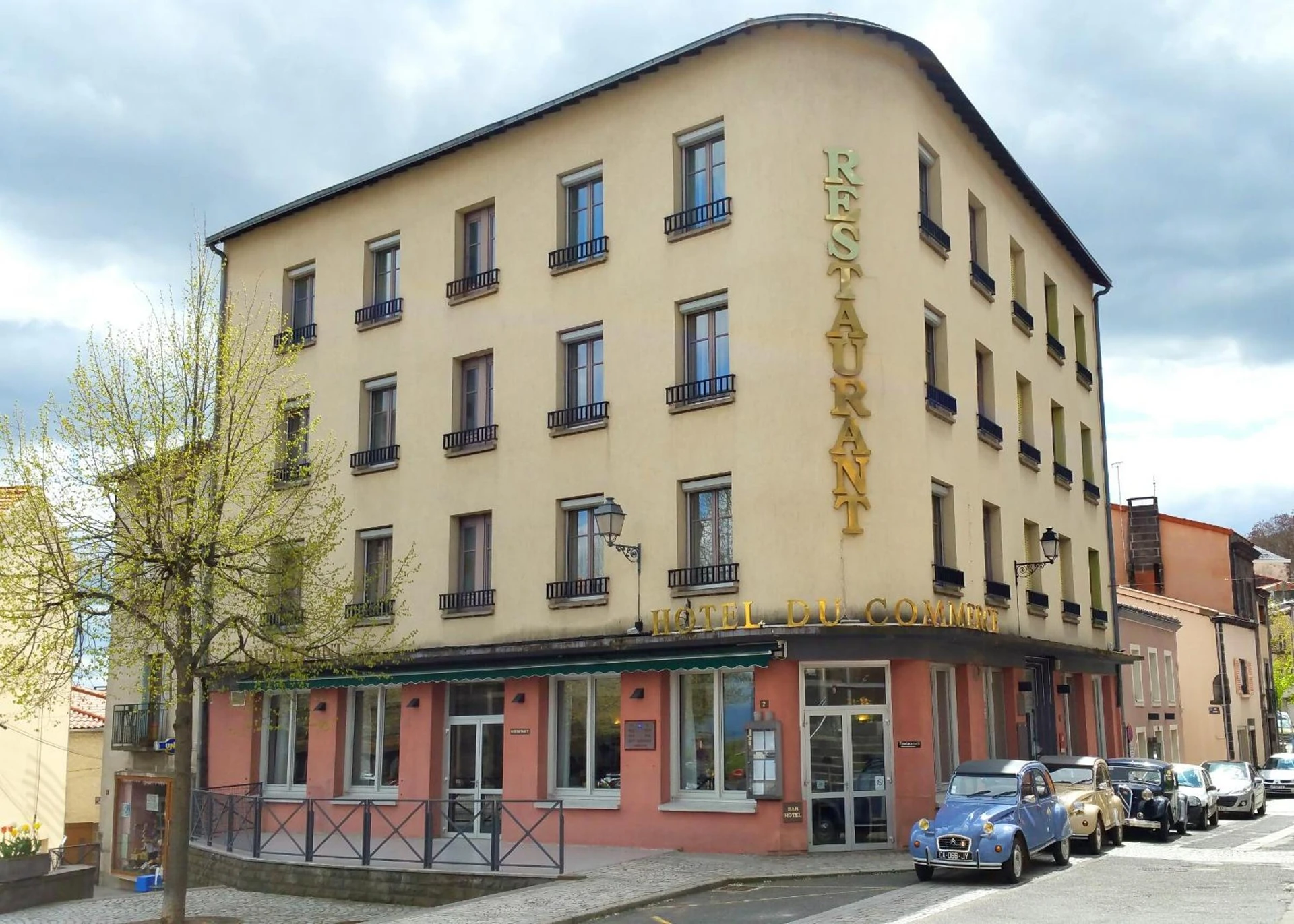 Organiser un séminaire d'entreprise : Logis Hôtel du Commerce à volvic