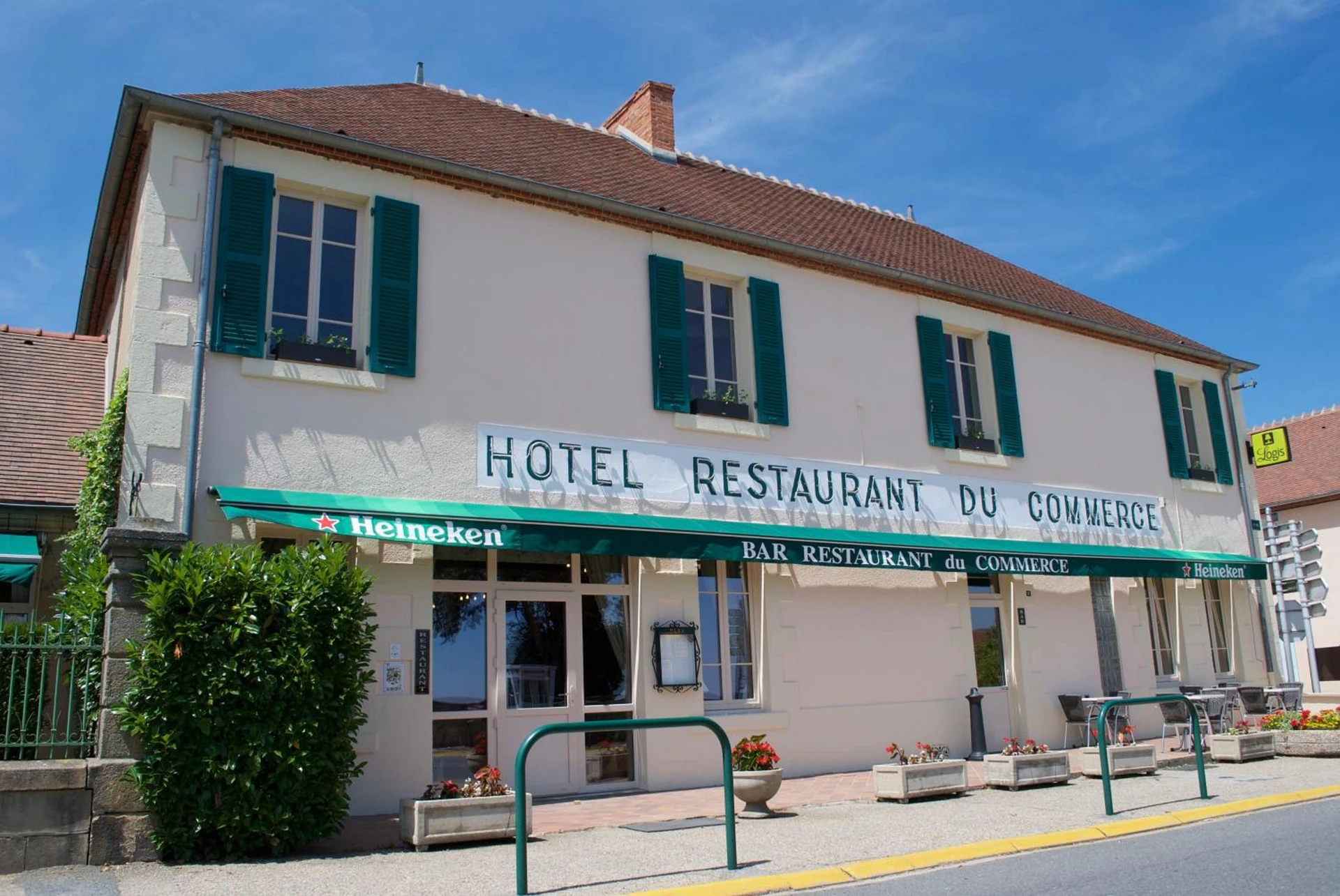Organiser un séminaire d'entreprise : Hôtel Restaurant Bar du Commerce - KB HOTEL GROUP à tronget