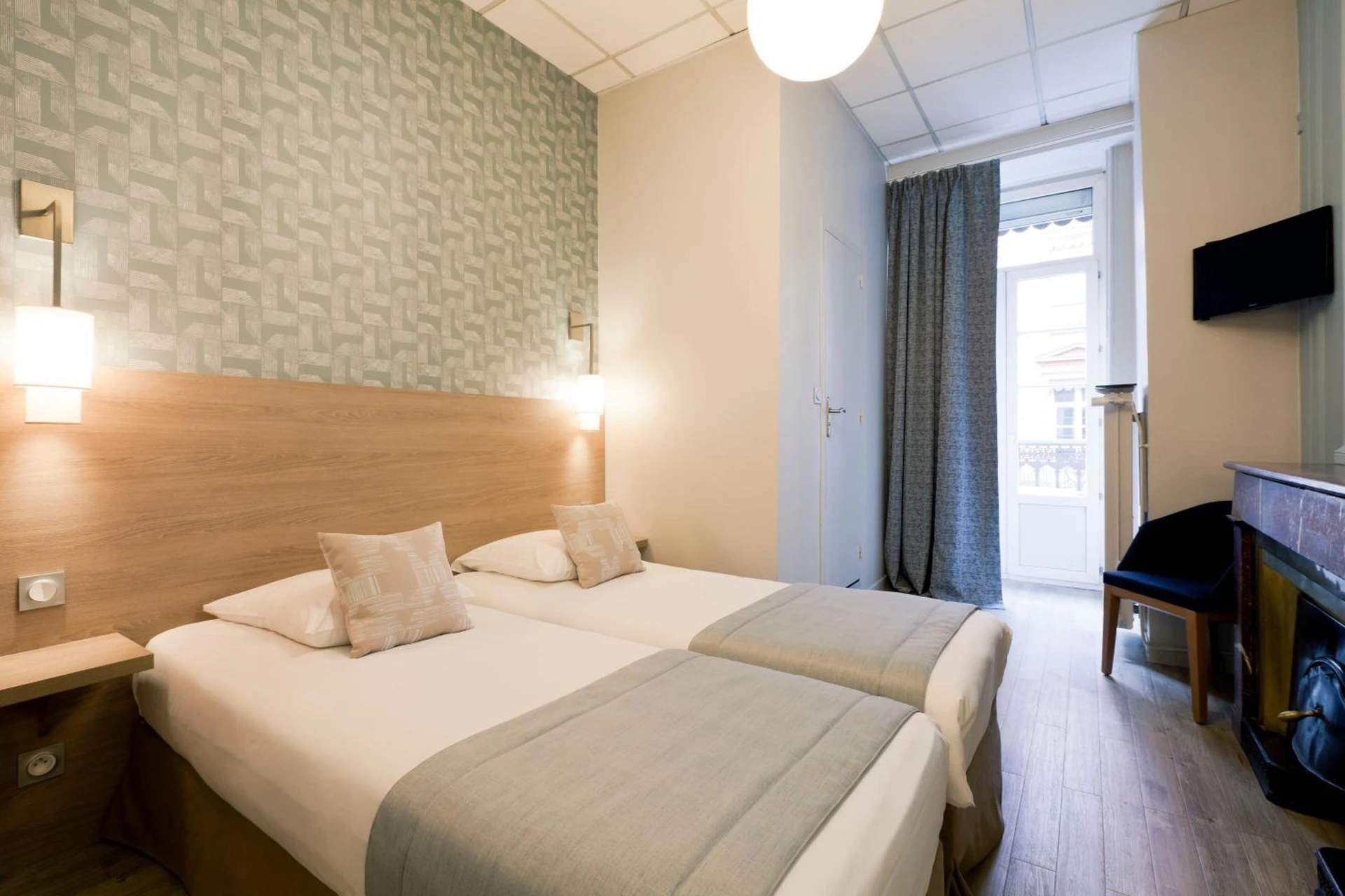 Organiser un séminaire d'entreprise : Hôtel du Dauphin à lyon-2e-arrondissement