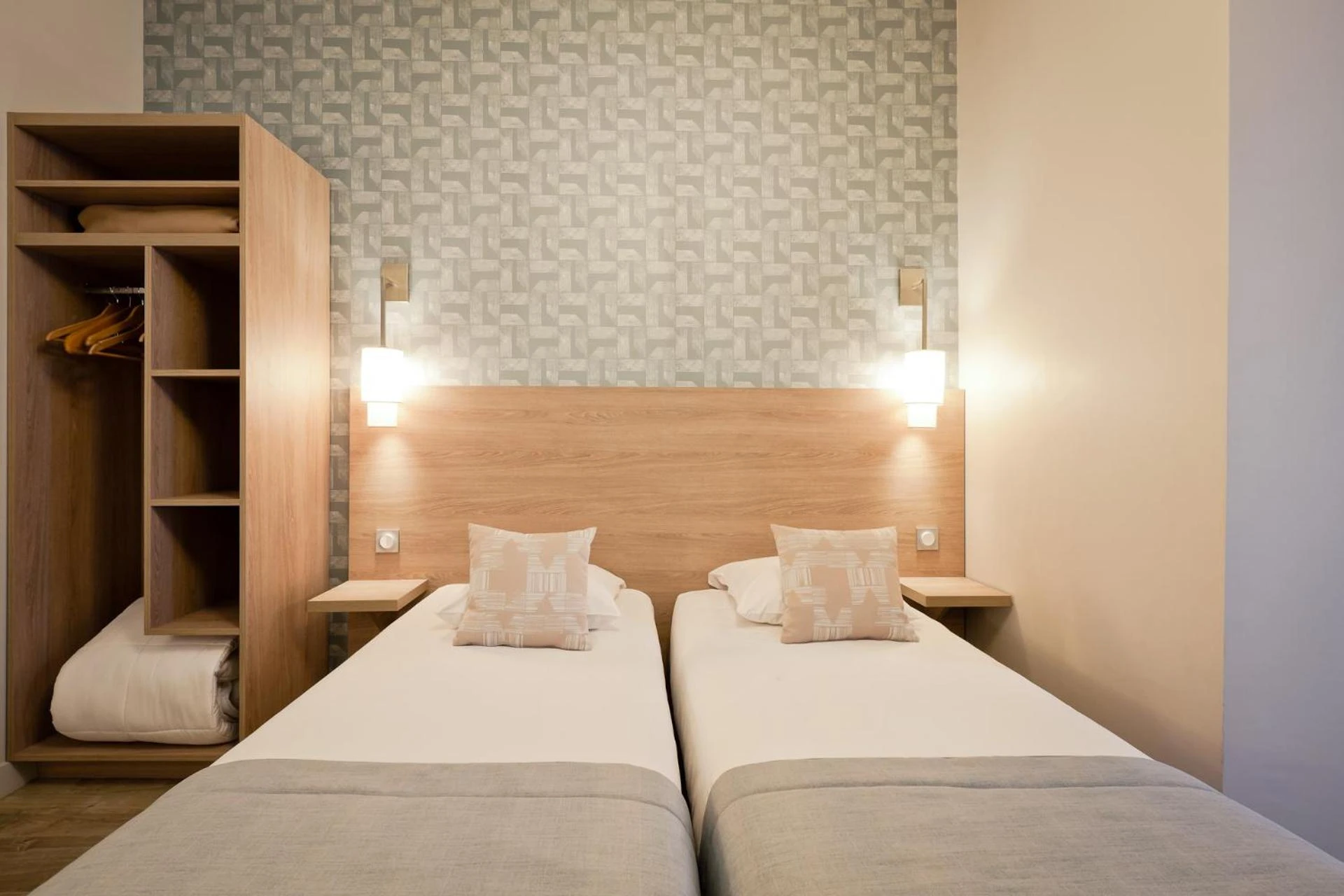 Chambre disponible pour un séminaire d'entreprise à Hôtel du Dauphin - Lyon