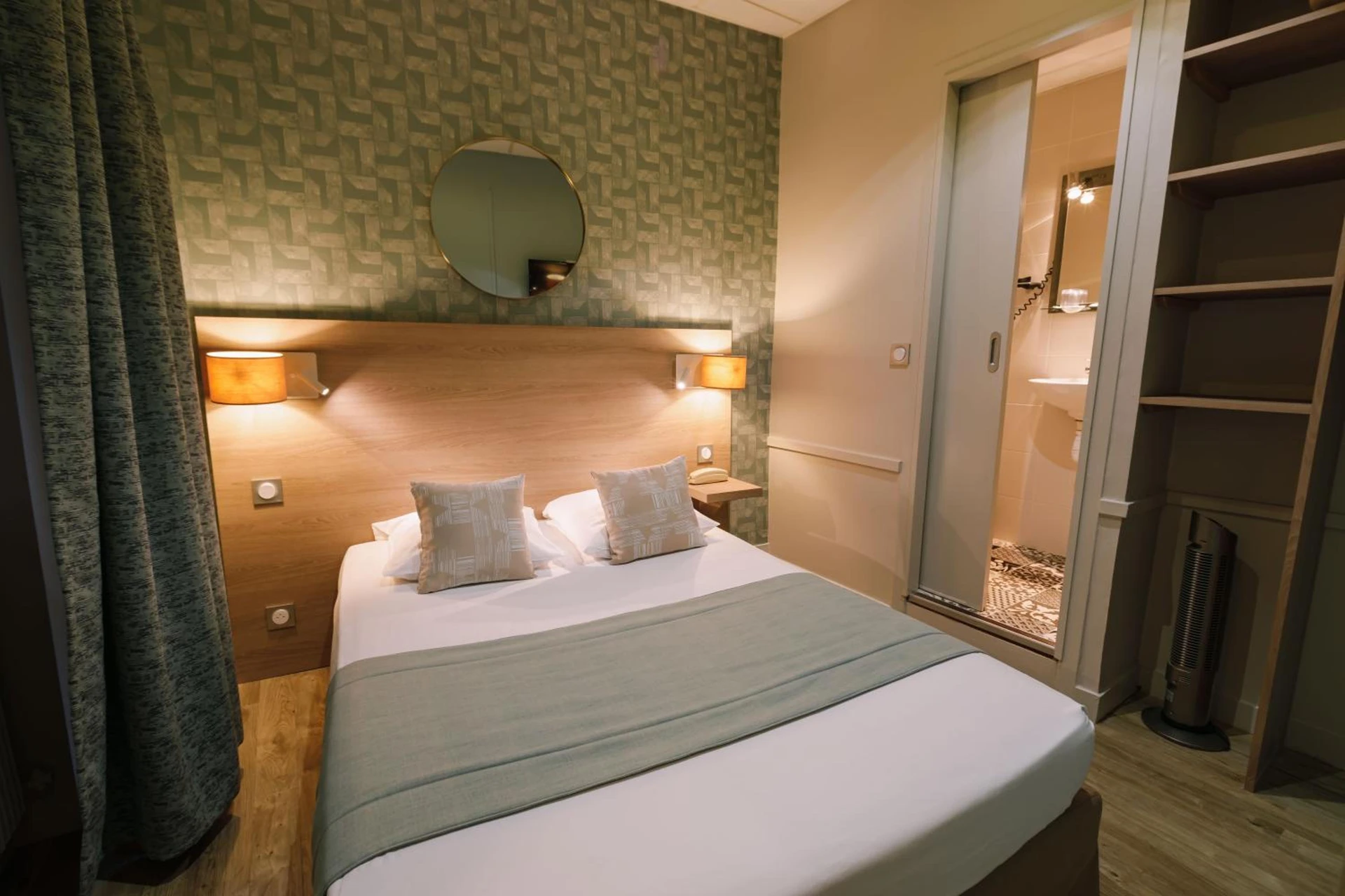 Chambre disponible pour un séminaire d'entreprise à Hôtel du Dauphin - Lyon