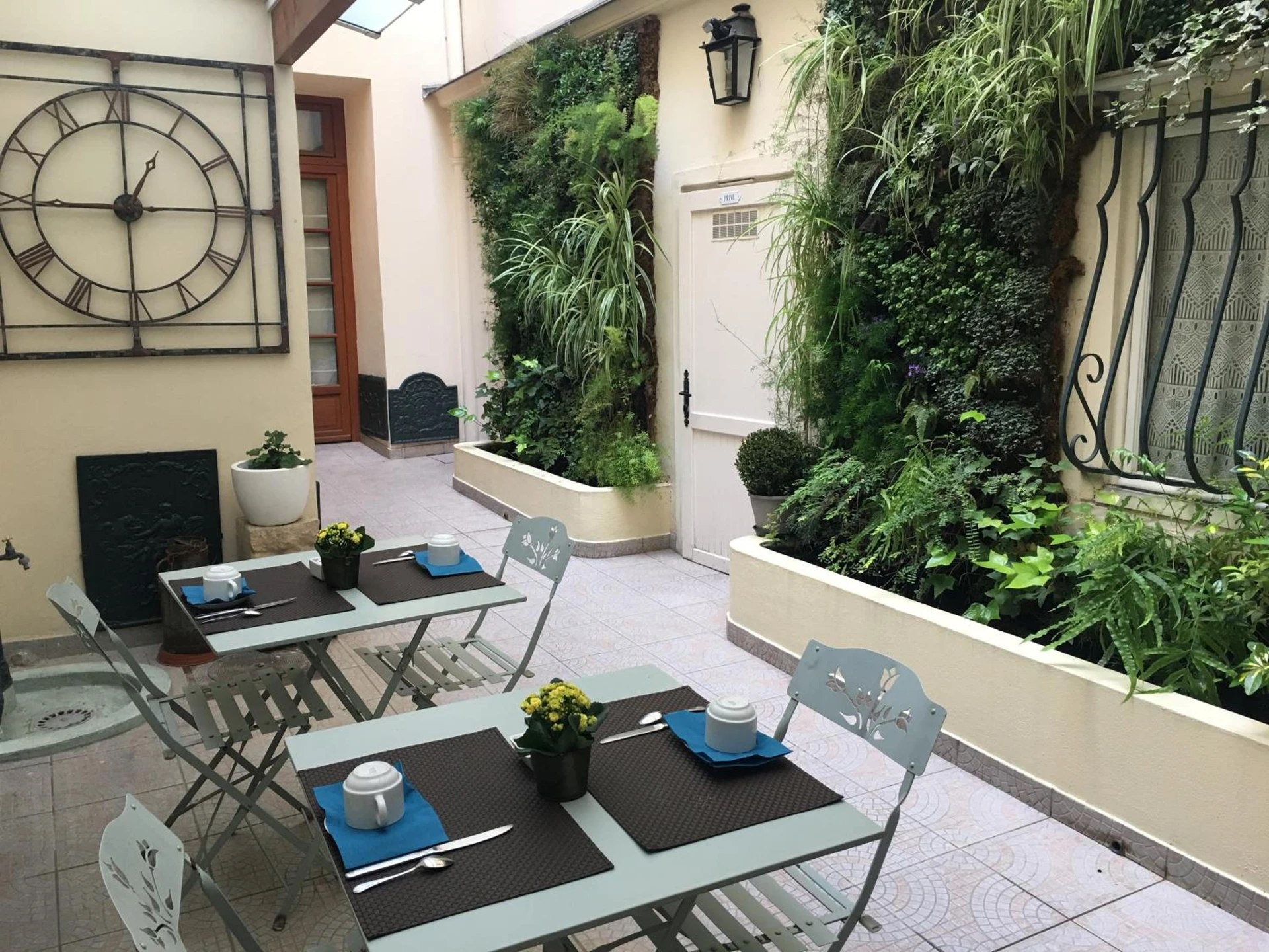 Chambre à Hotel du Dragon - Organiser un séminaire d'entreprise à Paris