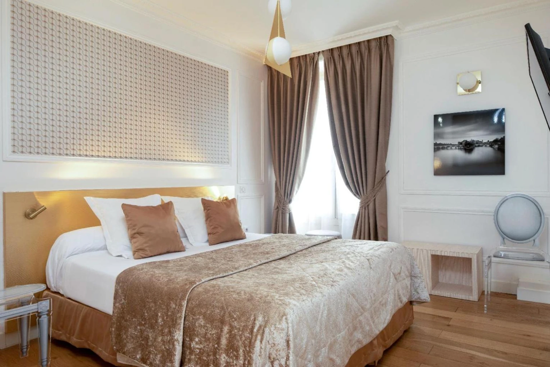 Chambre disponible pour un séminaire d'entreprise à Hôtel du Levant - Paris