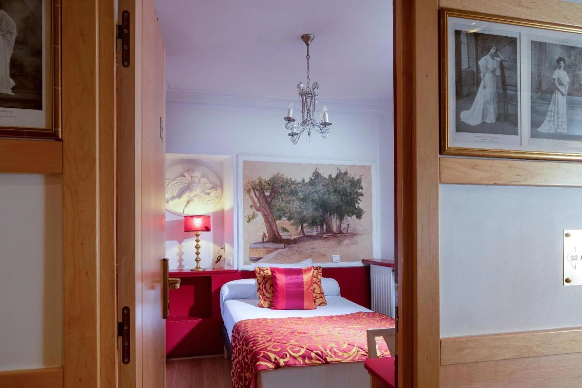 Magnifique chambre pour un séminaire d'entreprise à Hôtel du Levant - Paris
