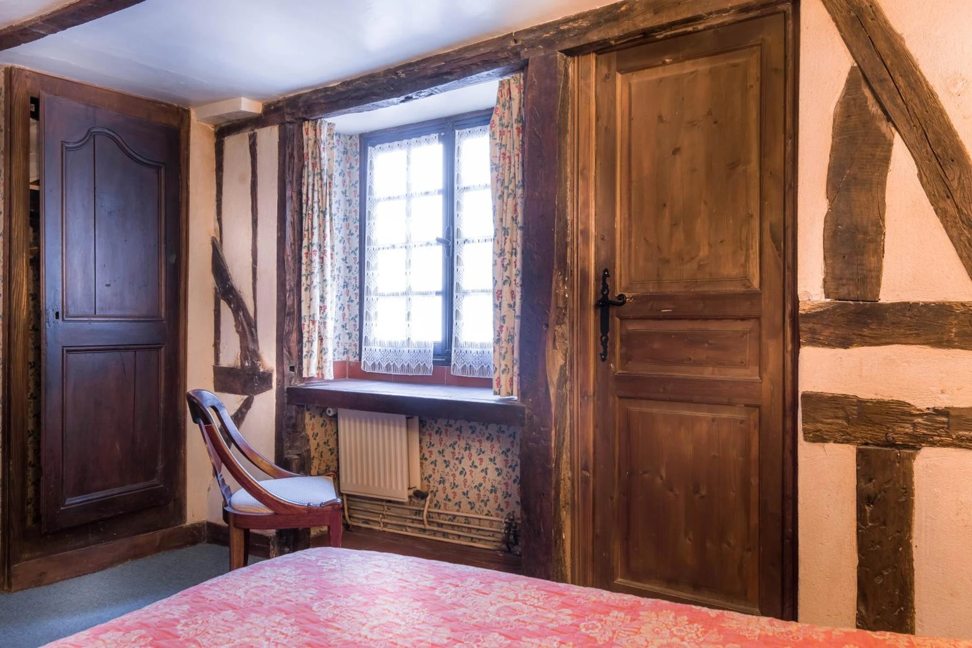 Magnifique chambre pour un séminaire d'entreprise à Hotel du Lys - Paris