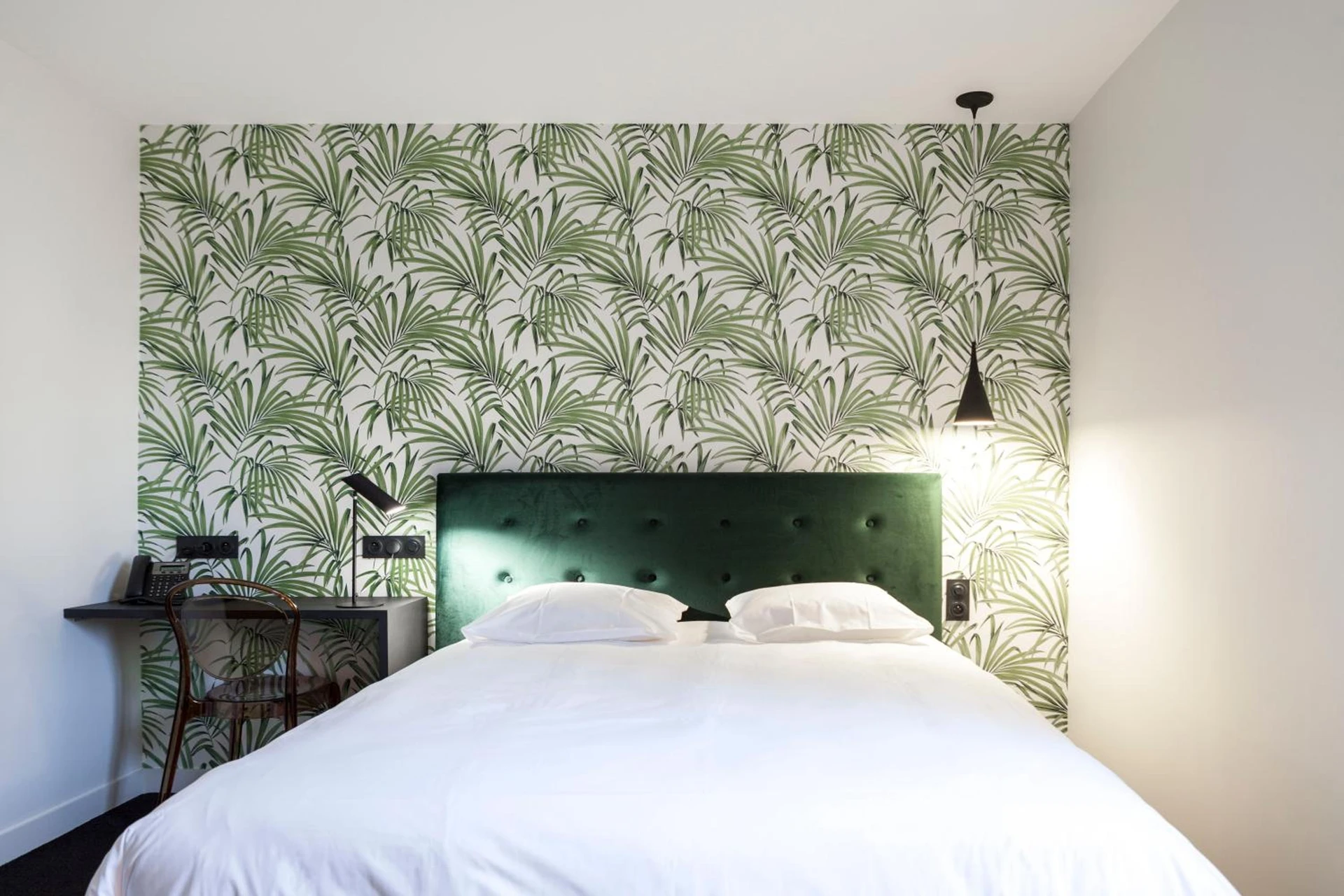 Magnifique chambre pour un séminaire d'entreprise à Logis Hotel du Maine - Laval