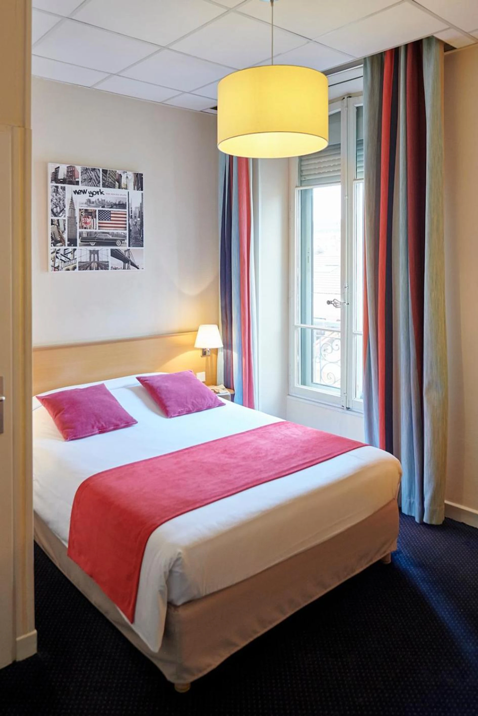 Chambre disponible pour un séminaire d'entreprise à Hôtel du Nord - Annecy