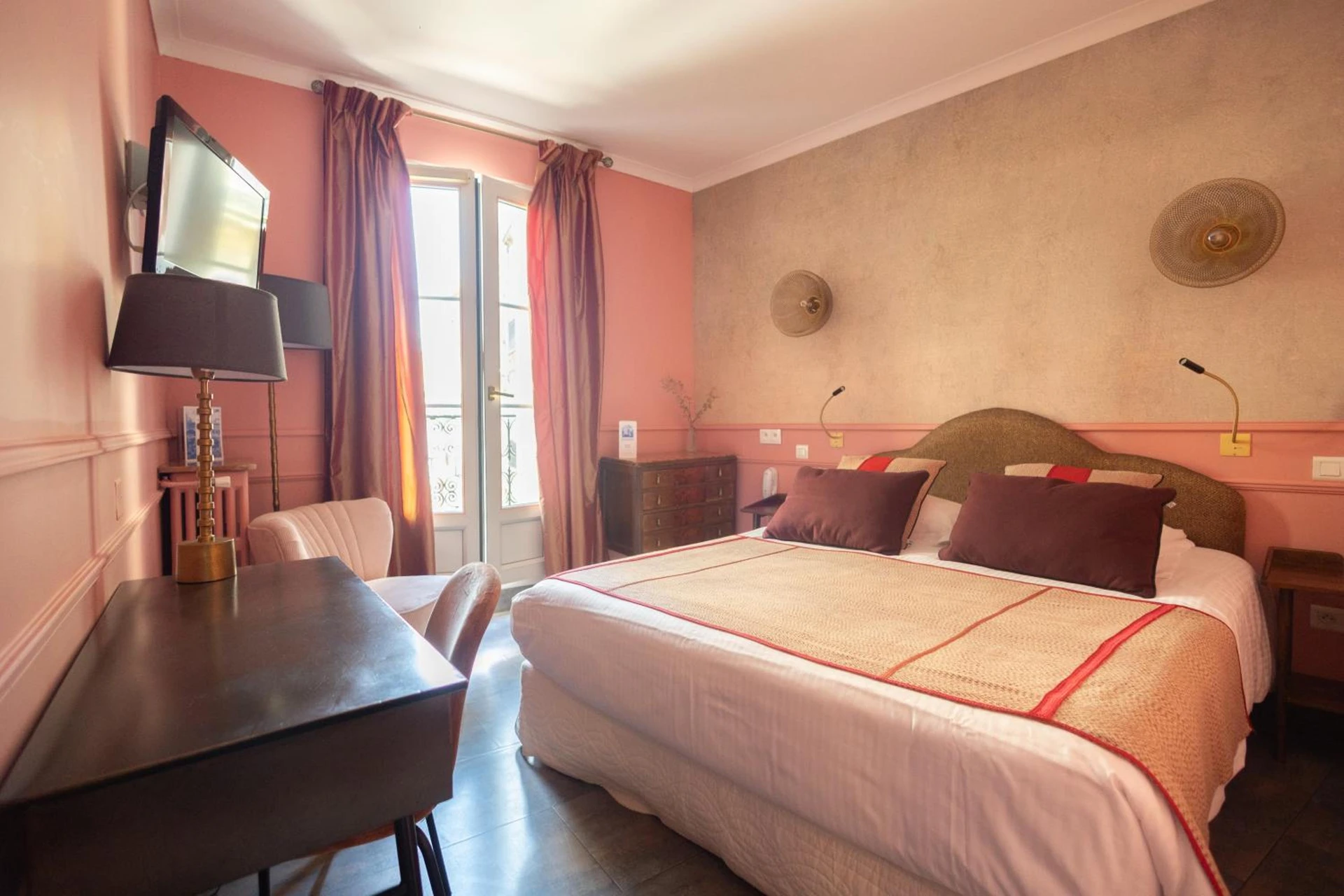 Chambre disponible pour un séminaire d'entreprise à Hotel du Palais - Montpellier