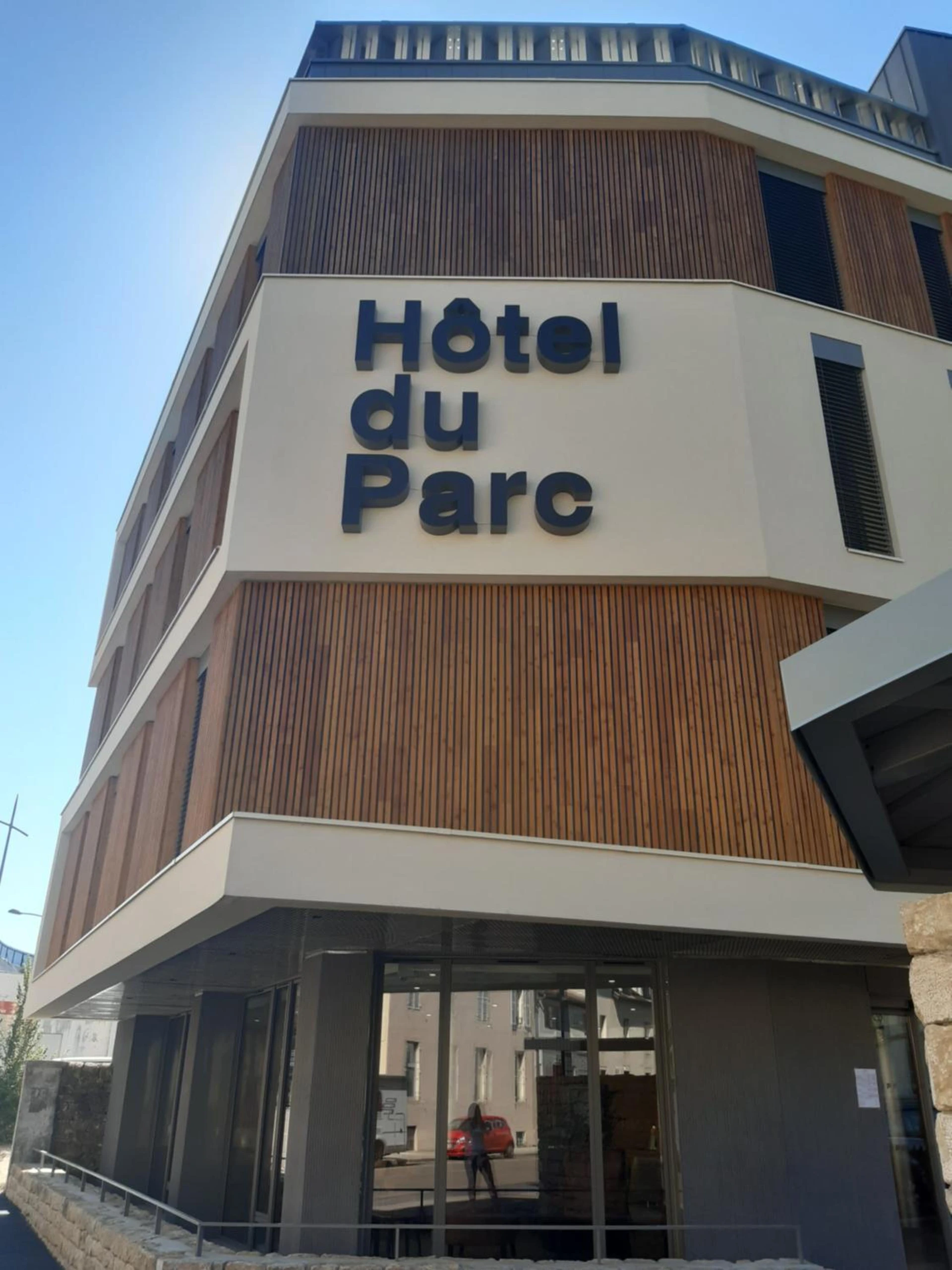 Organiser un séminaire d'entreprise : Logis Hotel du Parc-Restaurant - Le Rouget de Lisle à lons-le-saunier