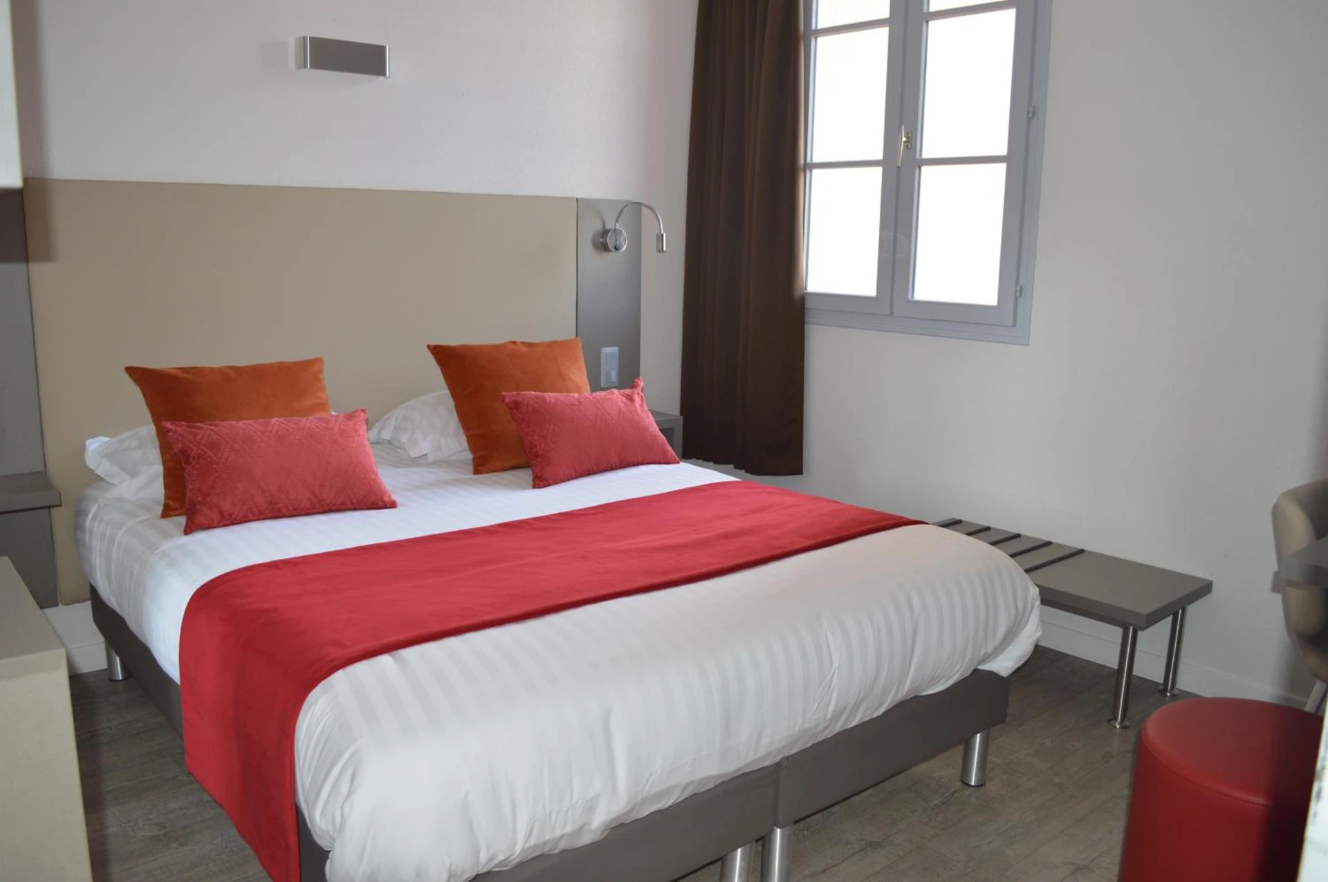 Organiser un séminaire d'entreprise : Logis Hotel du Parc-Restaurant - Le Rouget de Lisle à lons-le-saunier