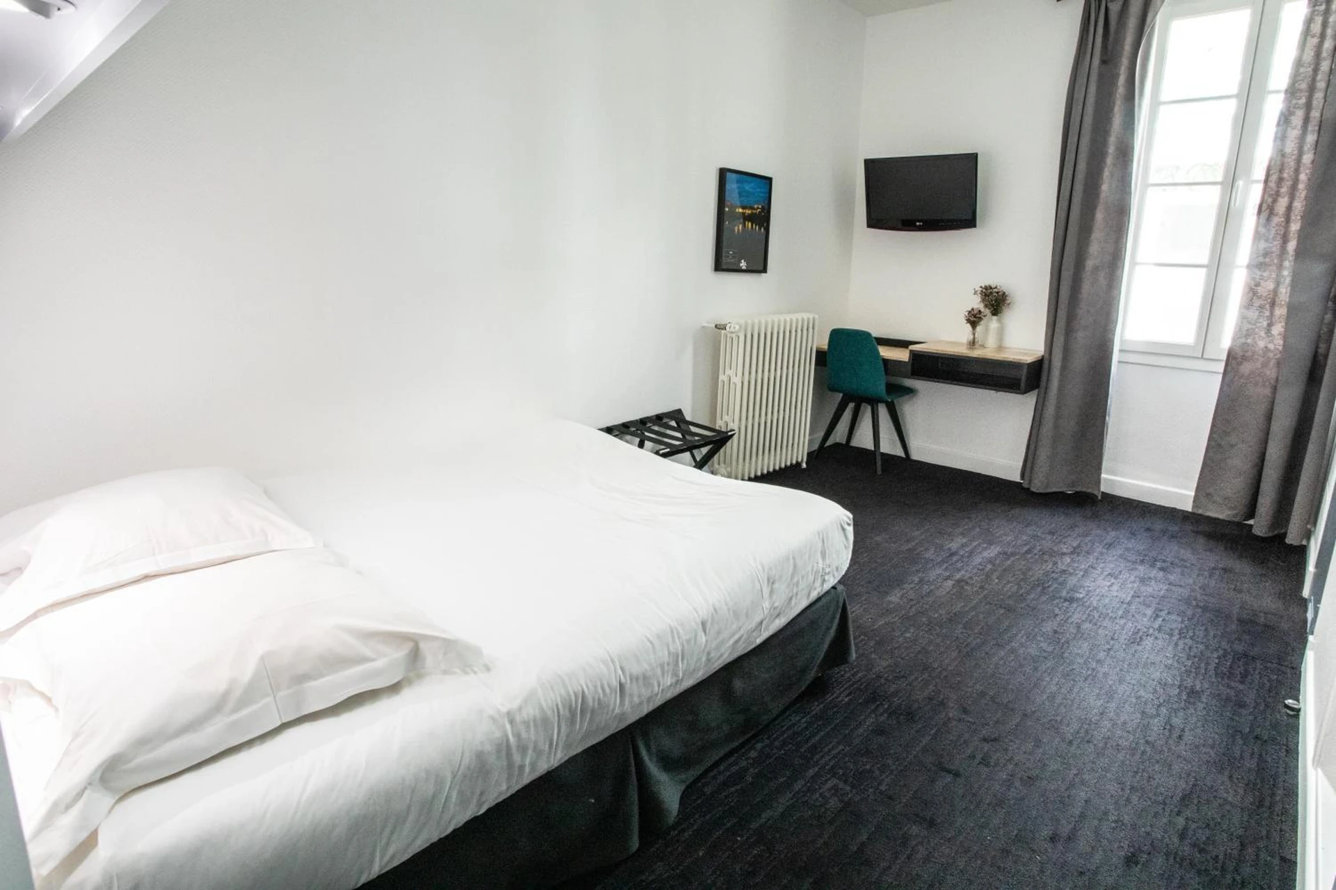 Chambre disponible pour un séminaire d'entreprise à Hôtel Brasserie du Parc - Albi