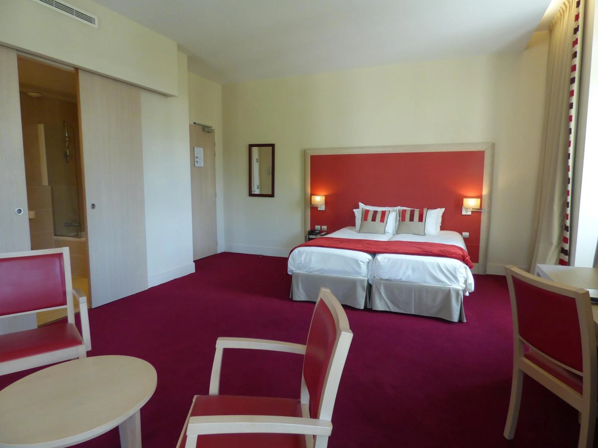 Chambre disponible pour un séminaire d'entreprise à Hôtel du Parc - Salies-de-Béarn