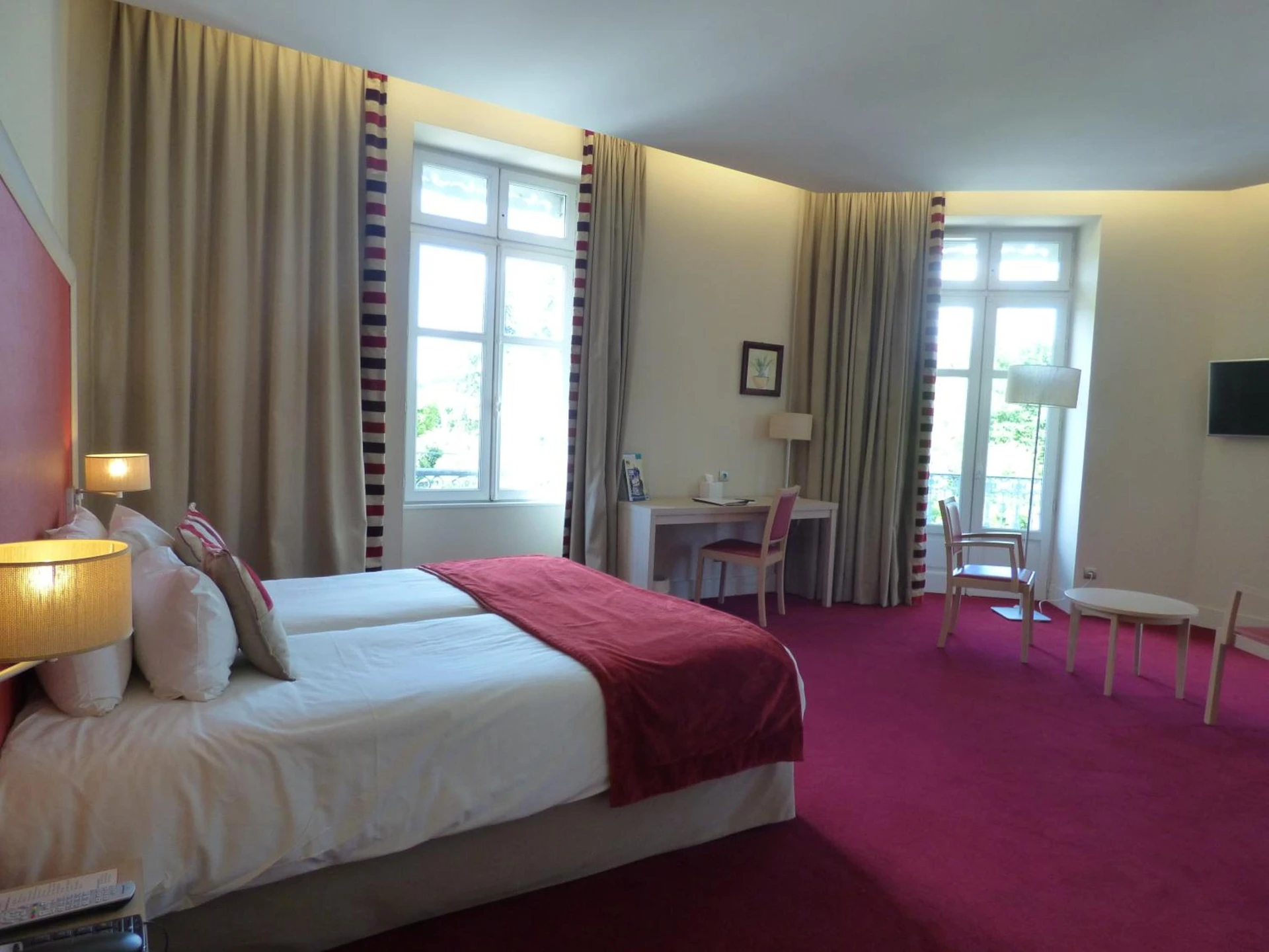 Chambre disponible pour un séminaire d'entreprise à Hôtel du Parc - Salies-de-Béarn