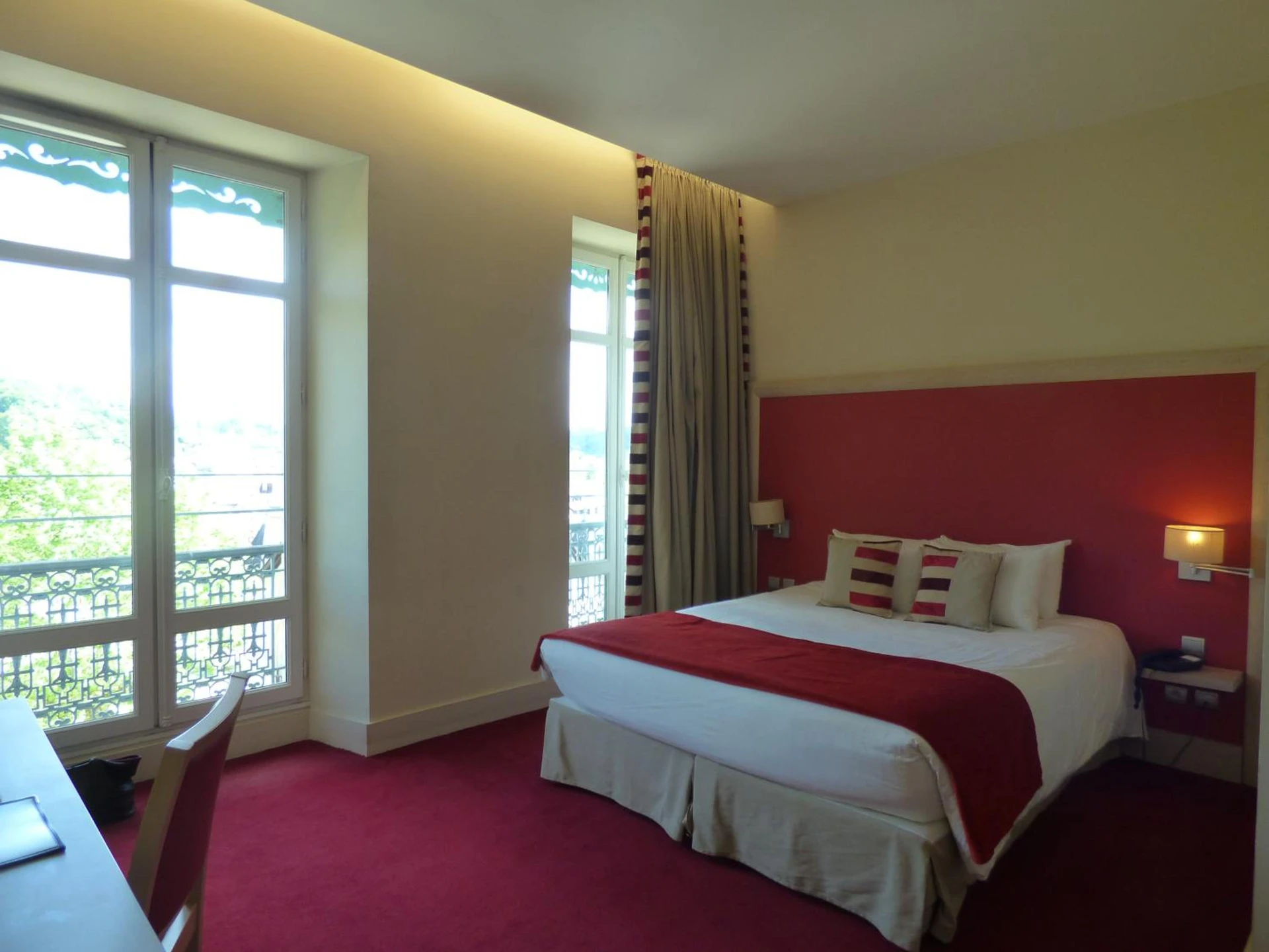 Chambre disponible pour un séminaire d'entreprise à Hôtel du Parc - Salies-de-Béarn