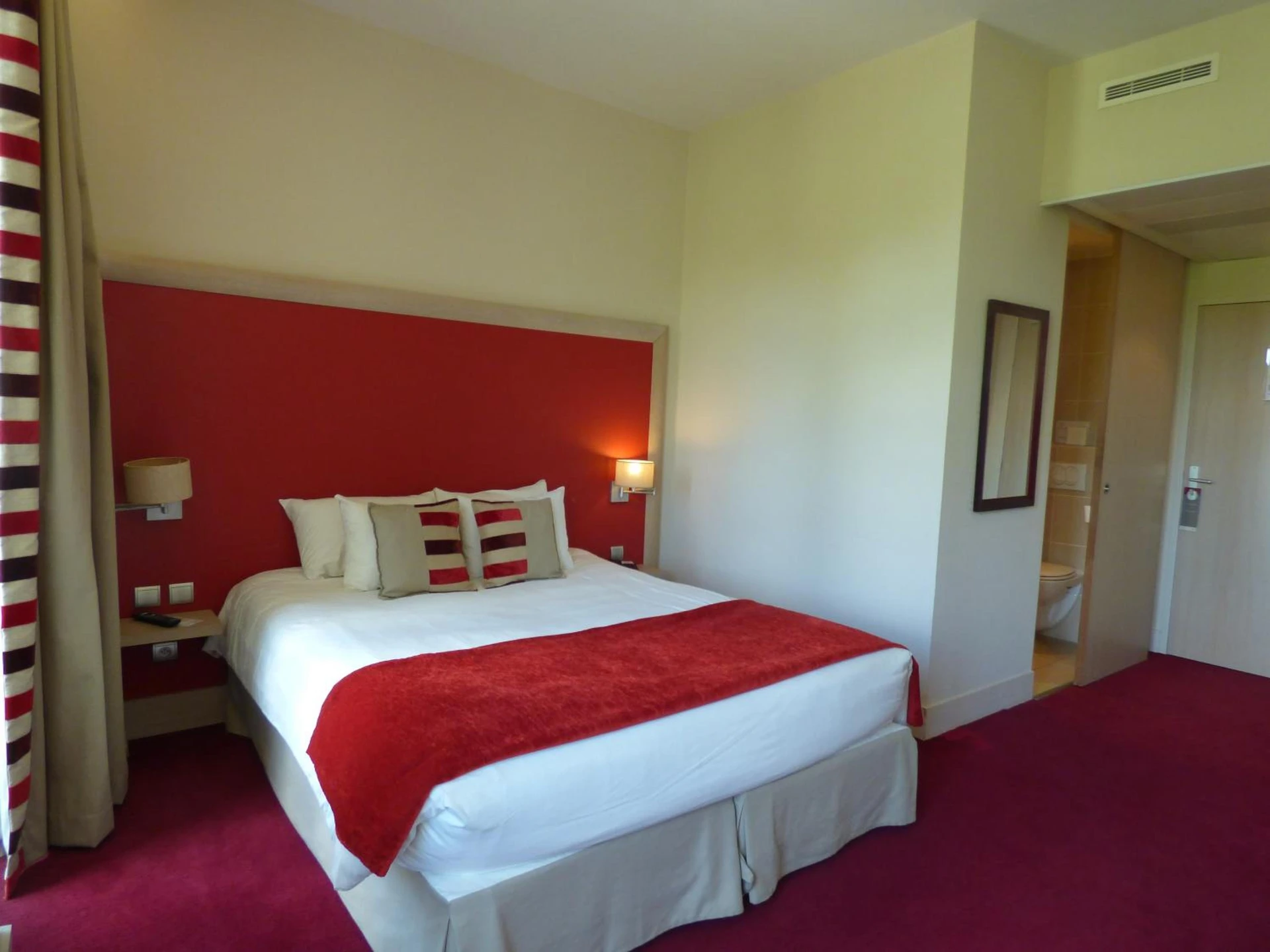 Chambre disponible pour un séminaire d'entreprise à Hôtel du Parc - Salies-de-Béarn