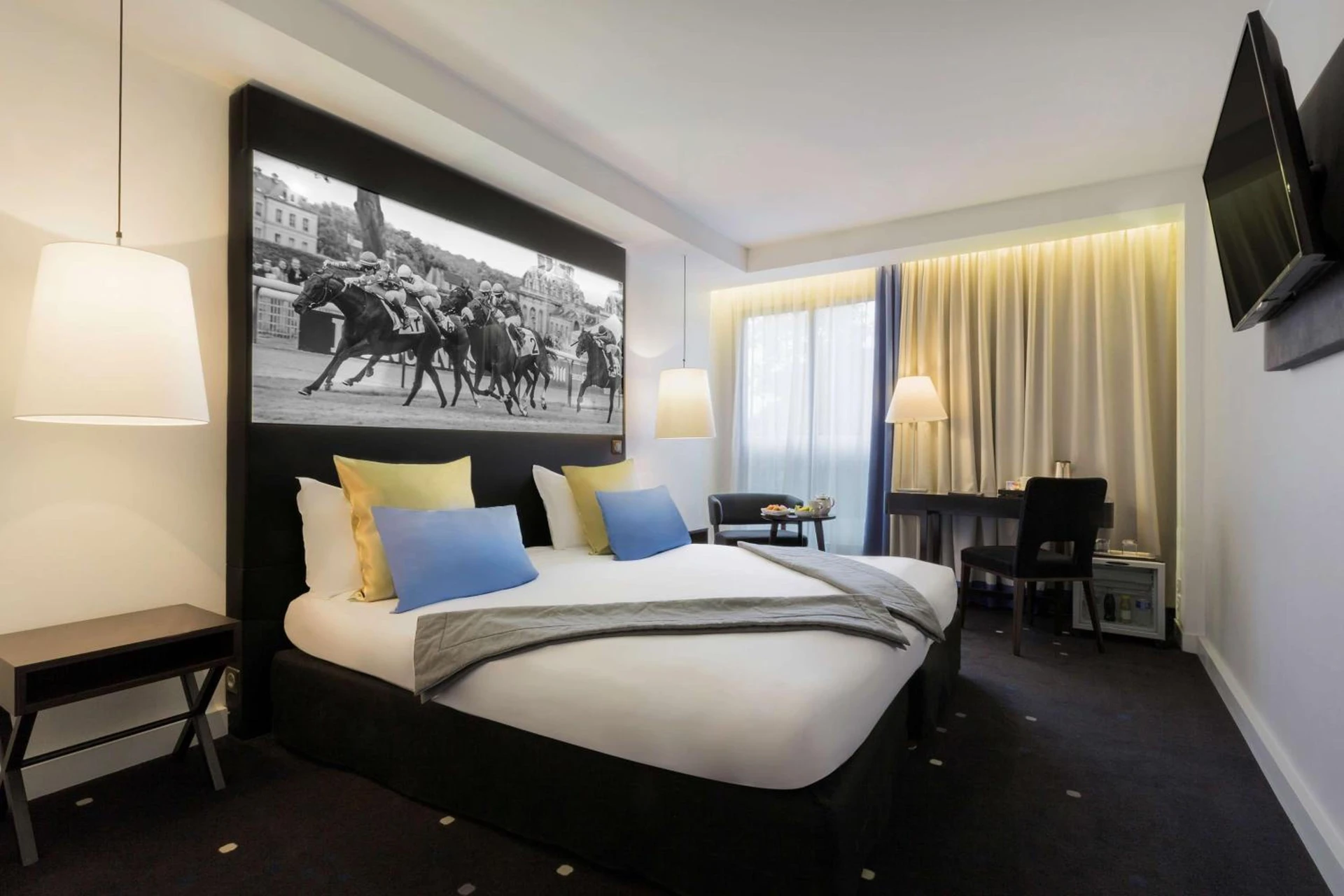 Magnifique chambre pour un séminaire d'entreprise à Best Western Plus Hotel Du Parc Chantilly - Chantilly
