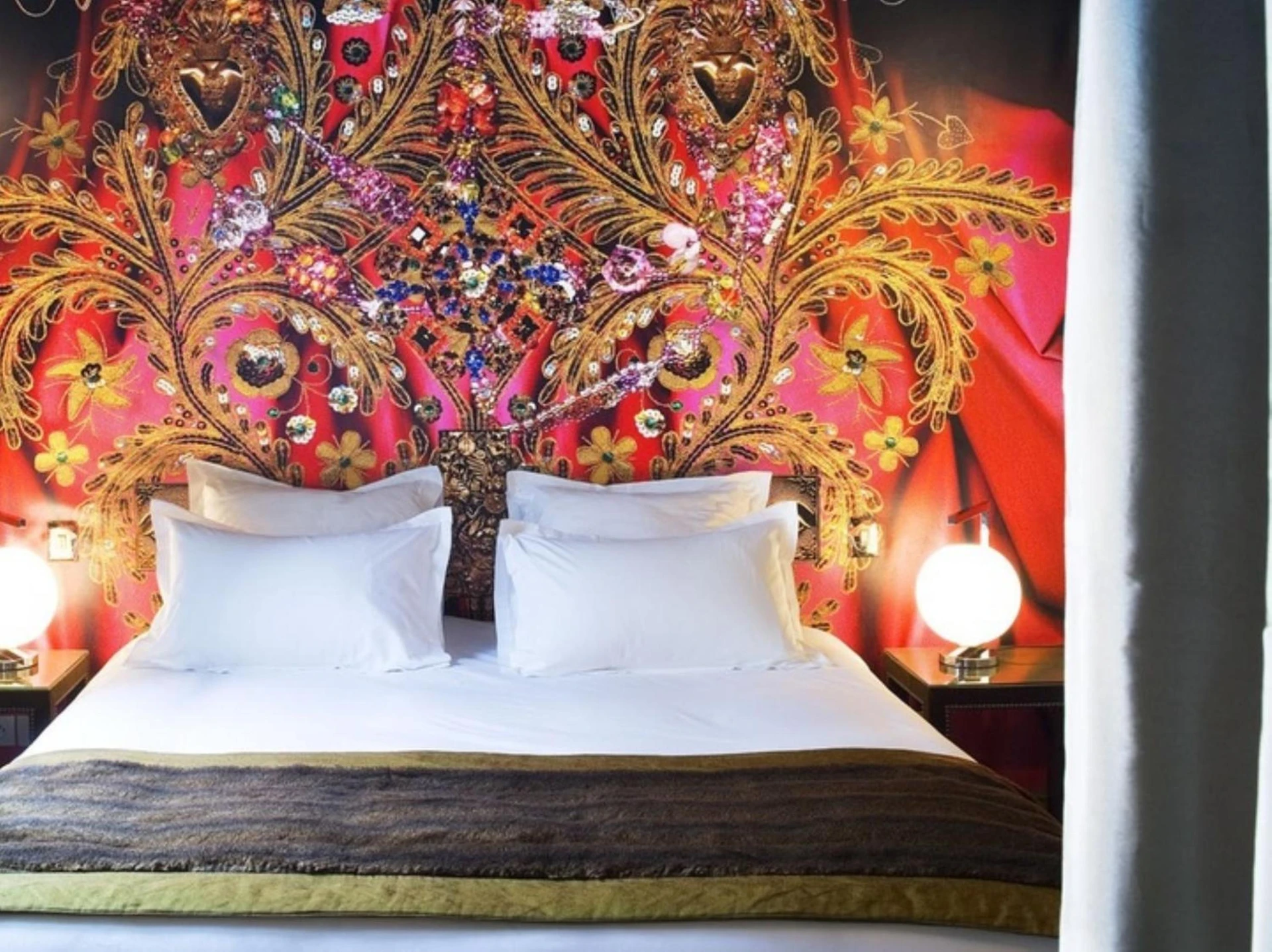 Organiser un séminaire d'entreprise : Hôtel du Petit Moulin, Haute Couture hotel by Lacroix à paris-3e-arrondissement