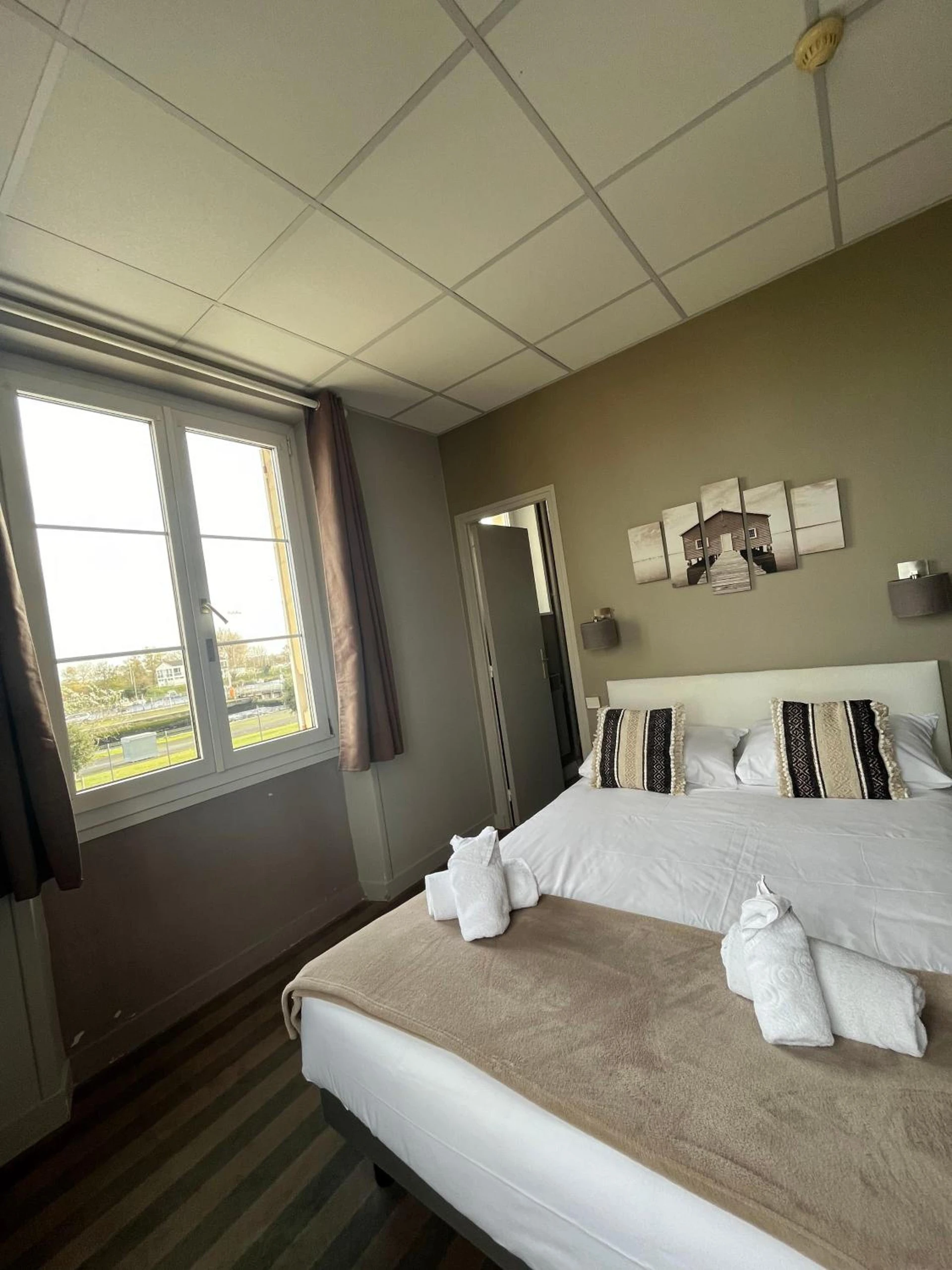 Chambre disponible pour un séminaire d'entreprise à Hôtel Le Phare - Ouistreham