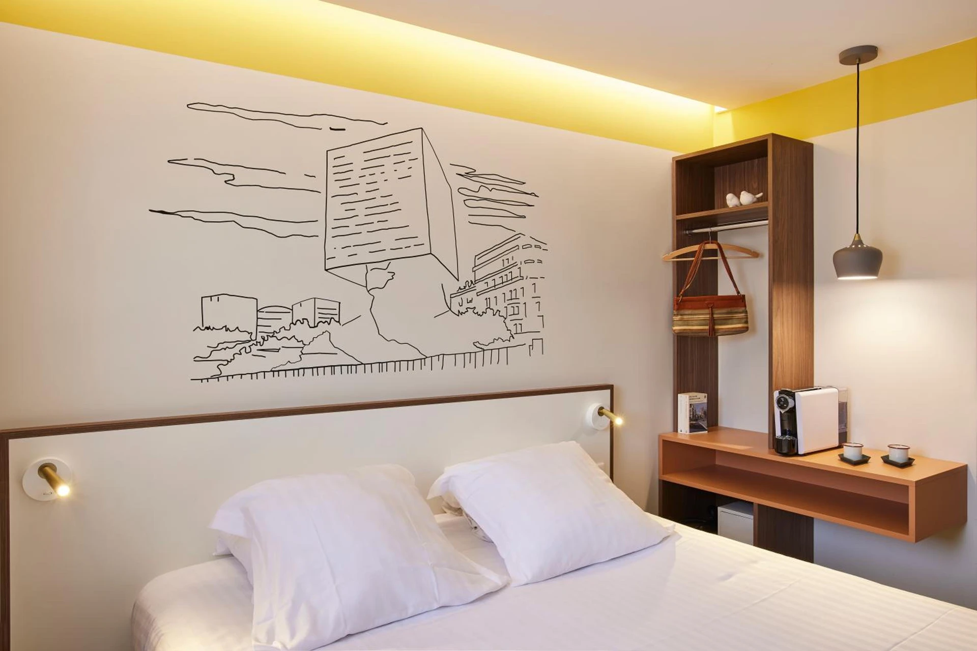 Magnifique chambre pour un séminaire d'entreprise à Hotel du Pin Nice Port - Nice