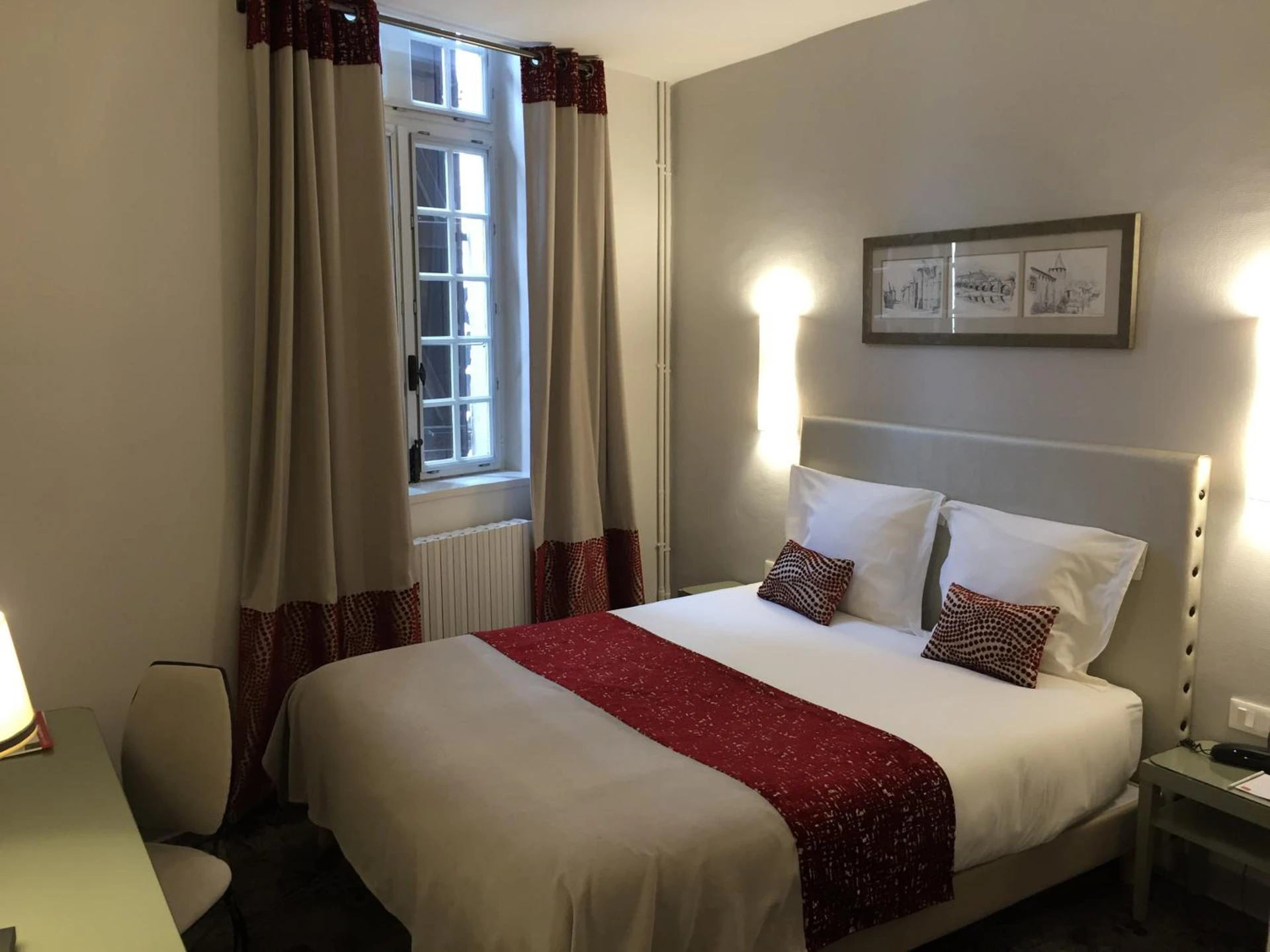 Chambre disponible pour un séminaire d'entreprise à Hotel Du Pont Vieux - Carcassonne