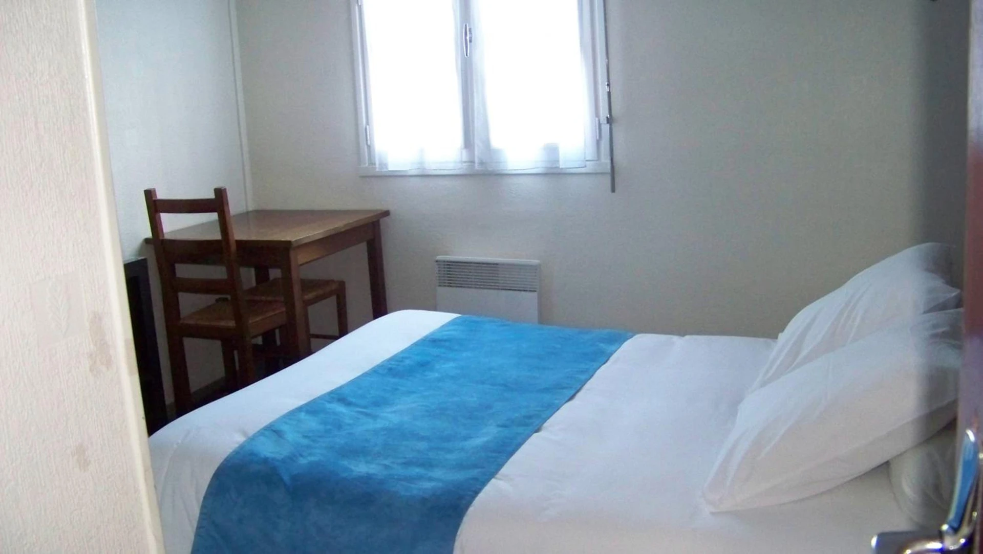 Chambre disponible pour un séminaire d'entreprise à Hotel Du Port - Concarneau