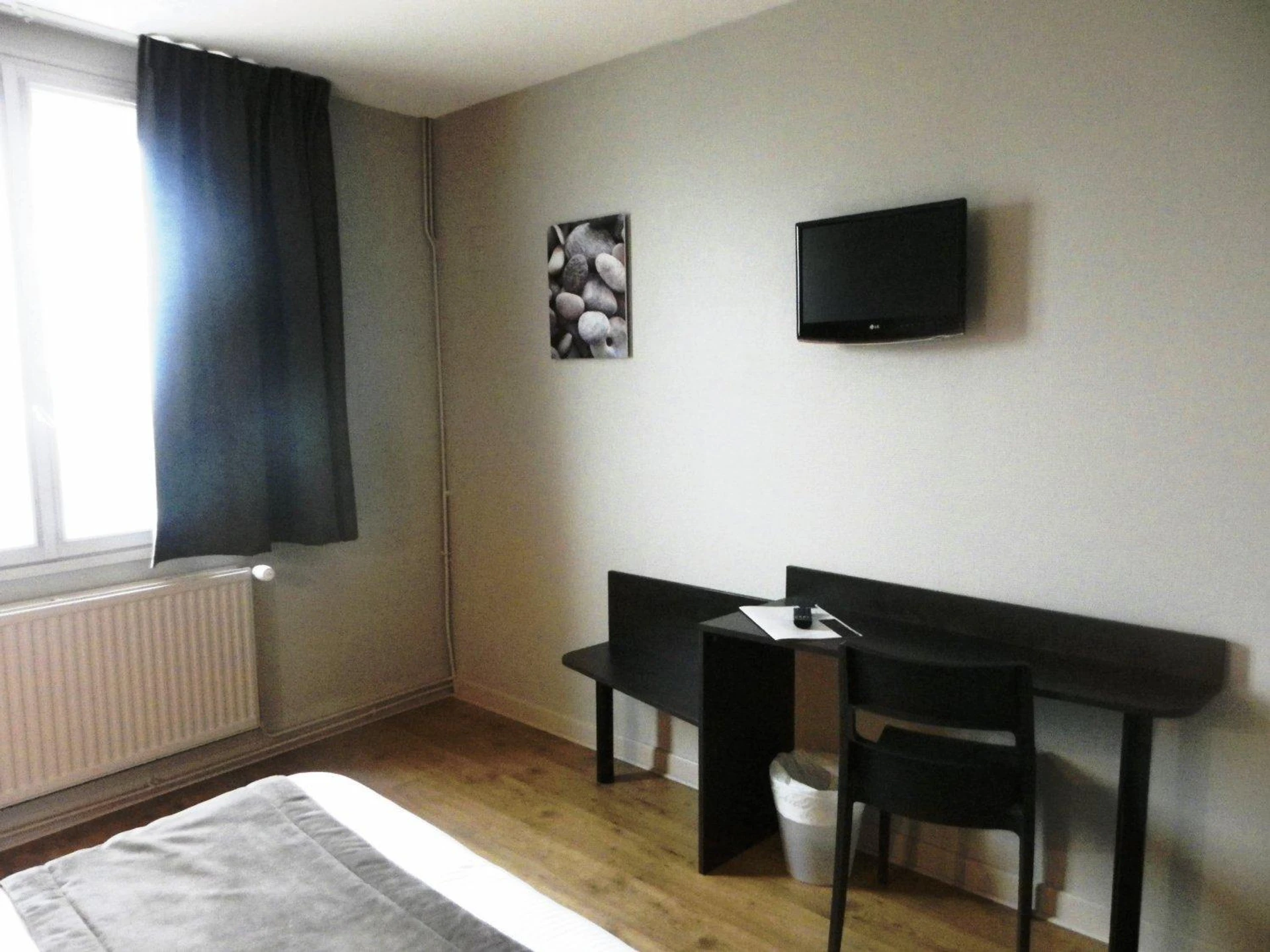 Chambre disponible pour un séminaire d'entreprise à Hôtel Du Port - Les Sables dʼOlonne