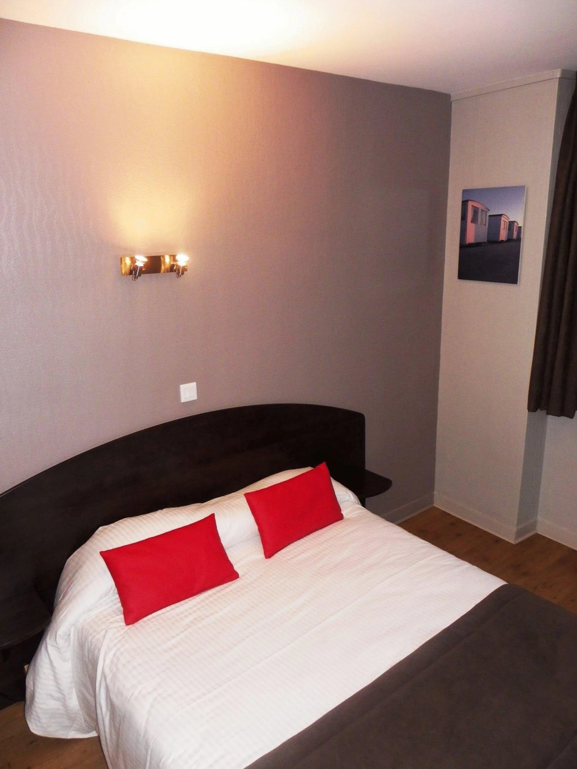 Magnifique chambre pour un séminaire d'entreprise à Hôtel Du Port - Les Sables dʼOlonne