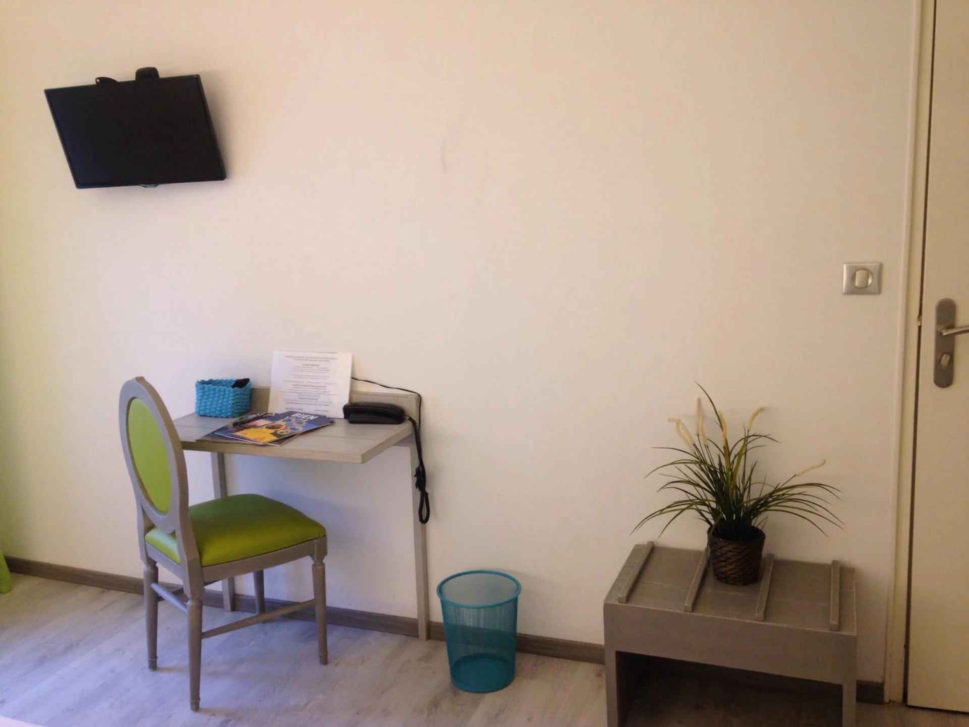 Chambre disponible pour un séminaire d'entreprise à Hotel-Restaurant Du Port - Mèze