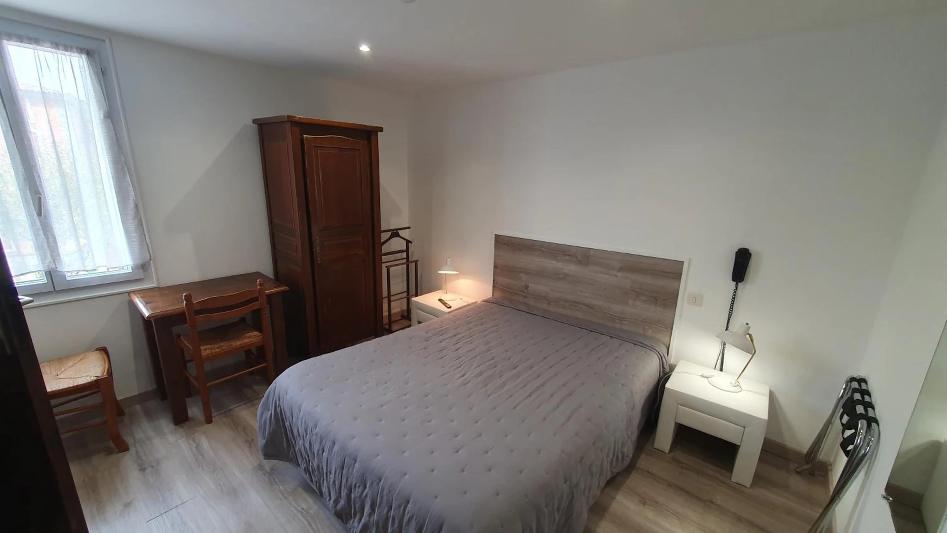Chambre disponible pour un séminaire d'entreprise à Hôtel du Roc - Castellane