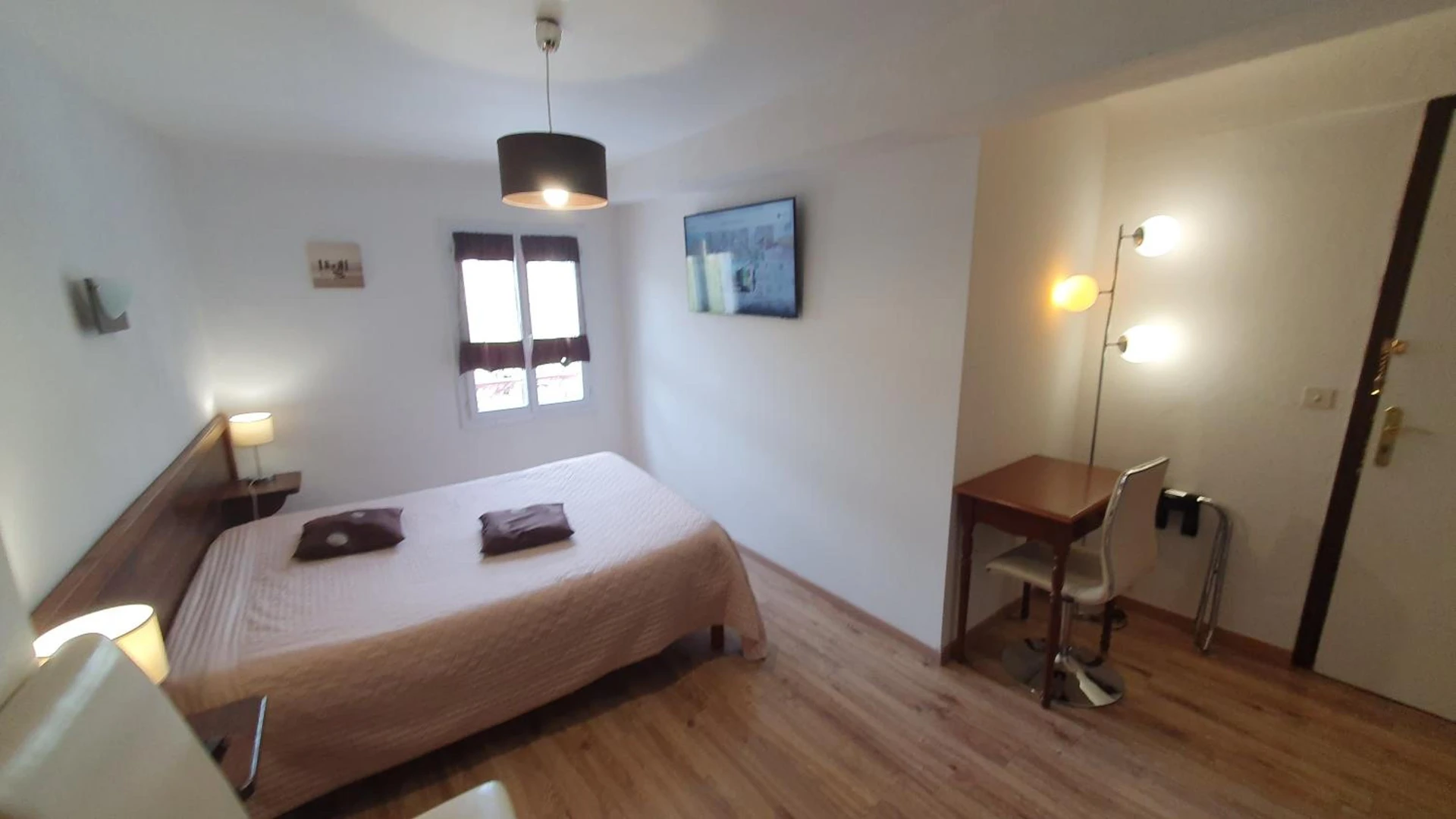 Magnifique chambre pour un séminaire d'entreprise à Hôtel du Roc - Castellane