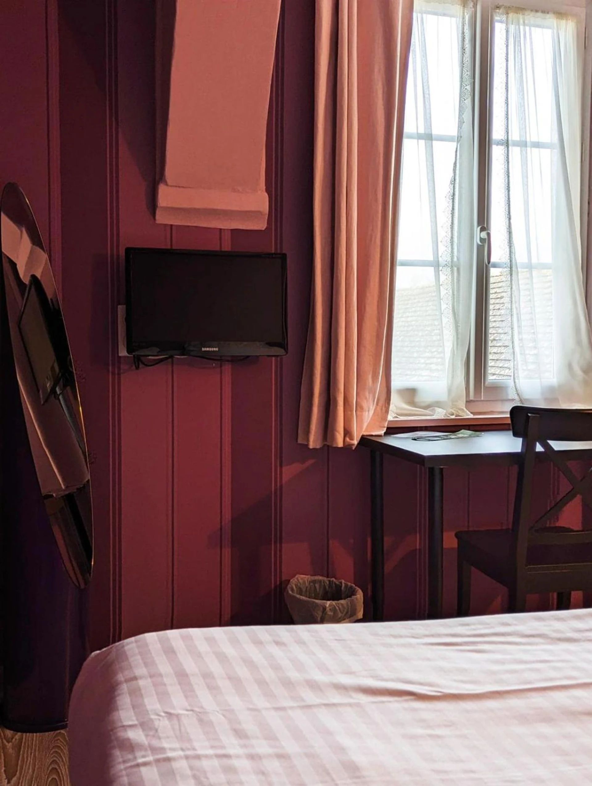Magnifique chambre pour un séminaire d'entreprise à Hotel du Saumon, Verneuil sur Avre - Verneuil d’Avre et d’Iton