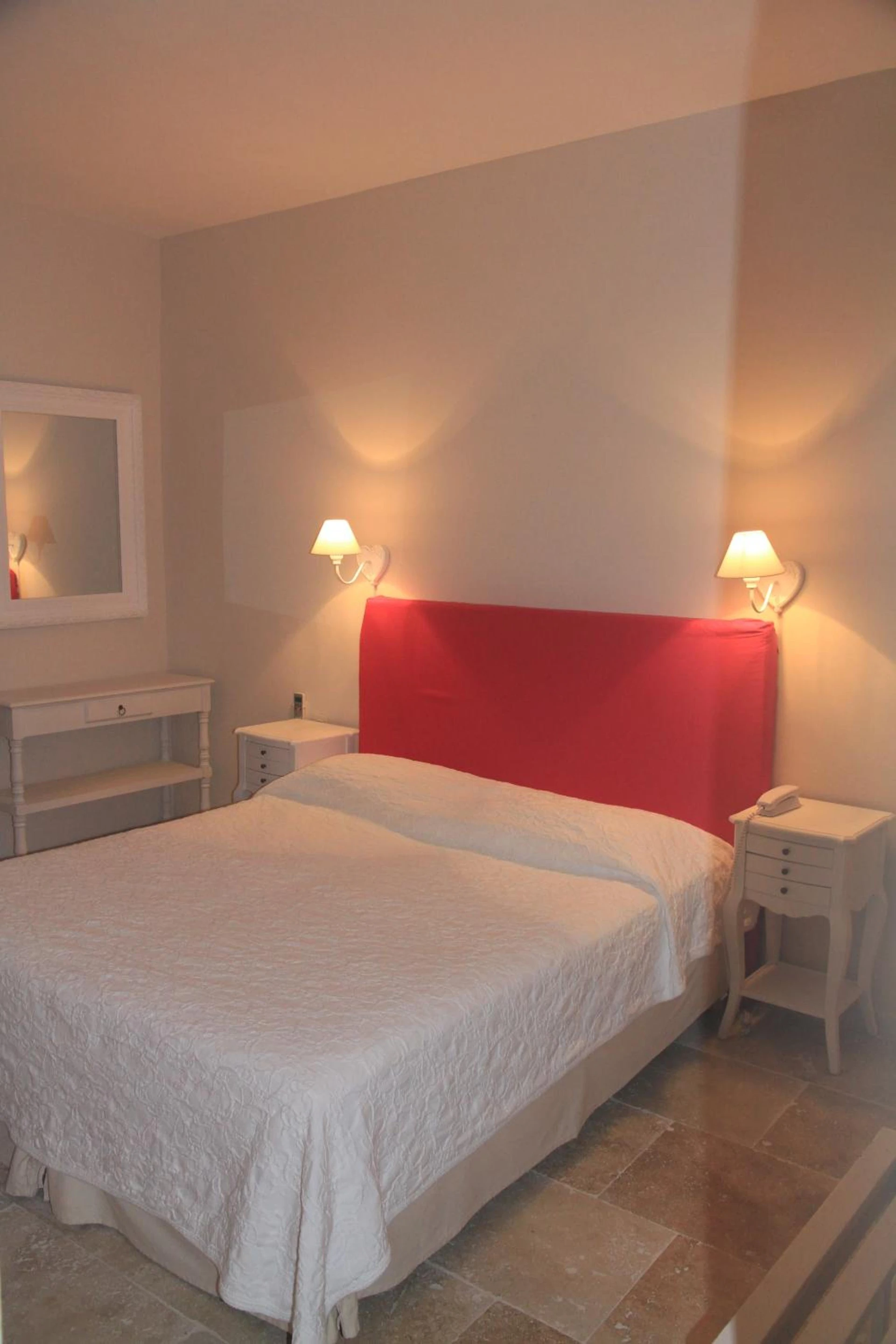 Magnifique chambre pour un séminaire d'entreprise à Hotel du Soleil et Spa - Saint-Rémy-de-Provence