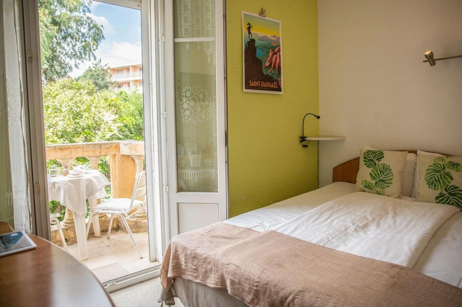 Chambre disponible pour un séminaire d'entreprise à Hôtel Du Soleil - Saint-Raphaël