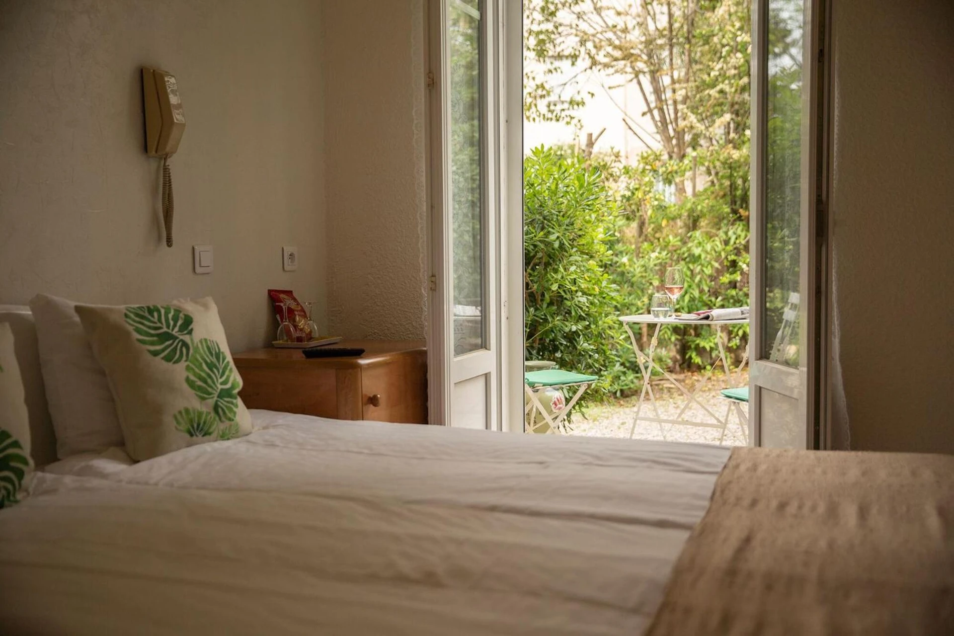 Magnifique chambre pour un séminaire d'entreprise à Hôtel Du Soleil - Saint-Raphaël