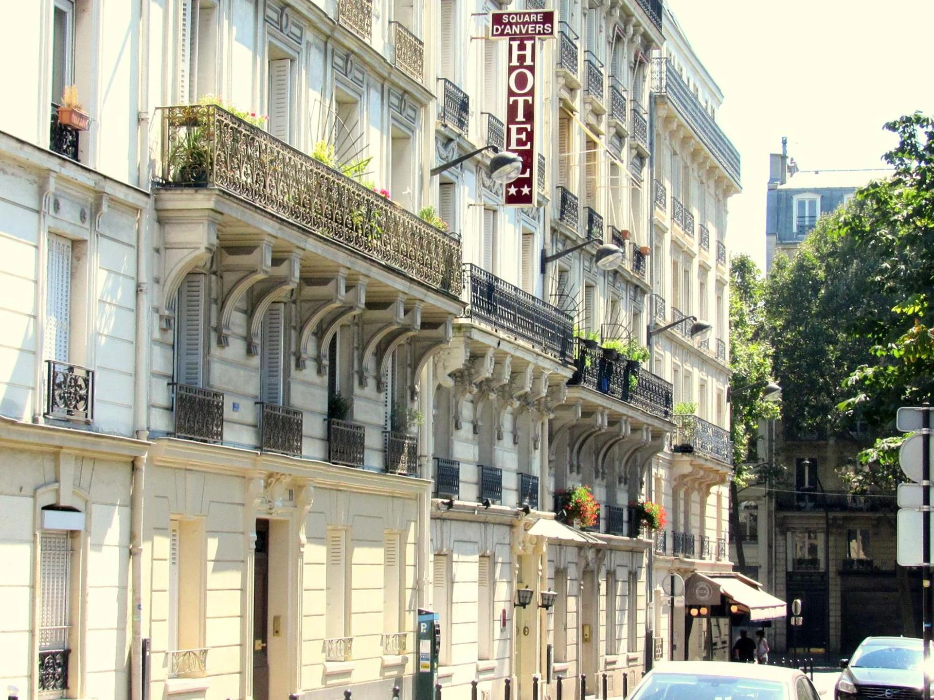 Ambiance de travail pour séminaire d'entreprise à Hôtel du Square d'Anvers - Paris