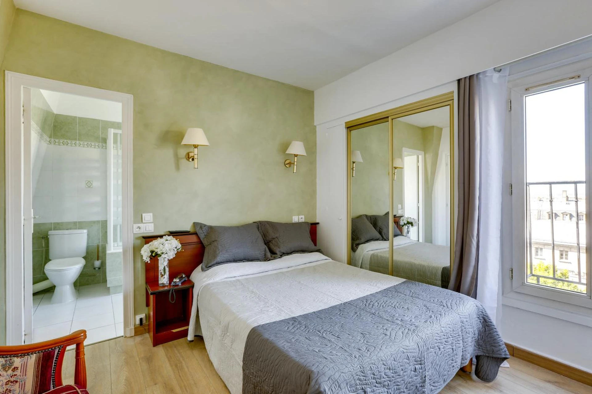 Chambre disponible pour un séminaire d'entreprise à Hôtel du Square d'Anvers - Paris